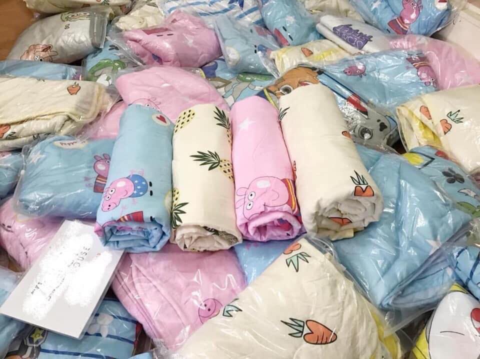 CHĂN ĐŨI CHO BÉ . LÔ CUỐI NÊN XẢ LỚN LUÔN CHO CHỊ EM NÈ  còn hồng