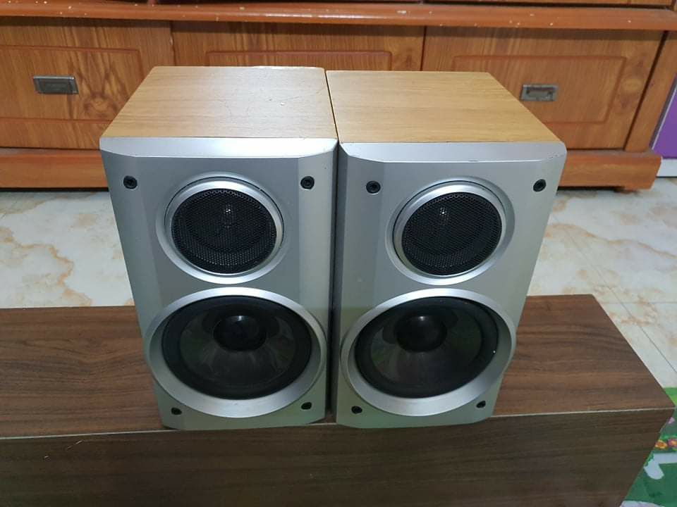 LOA AIWA M100