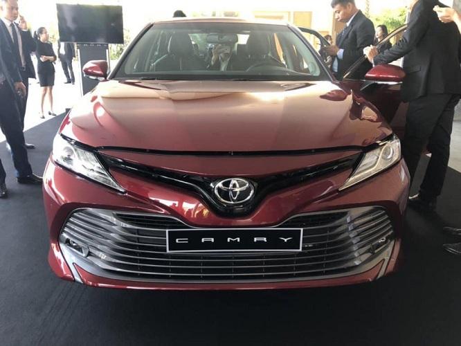 ỐP THANH CA LĂNG CAPO TOYOTA CAMRY 2019