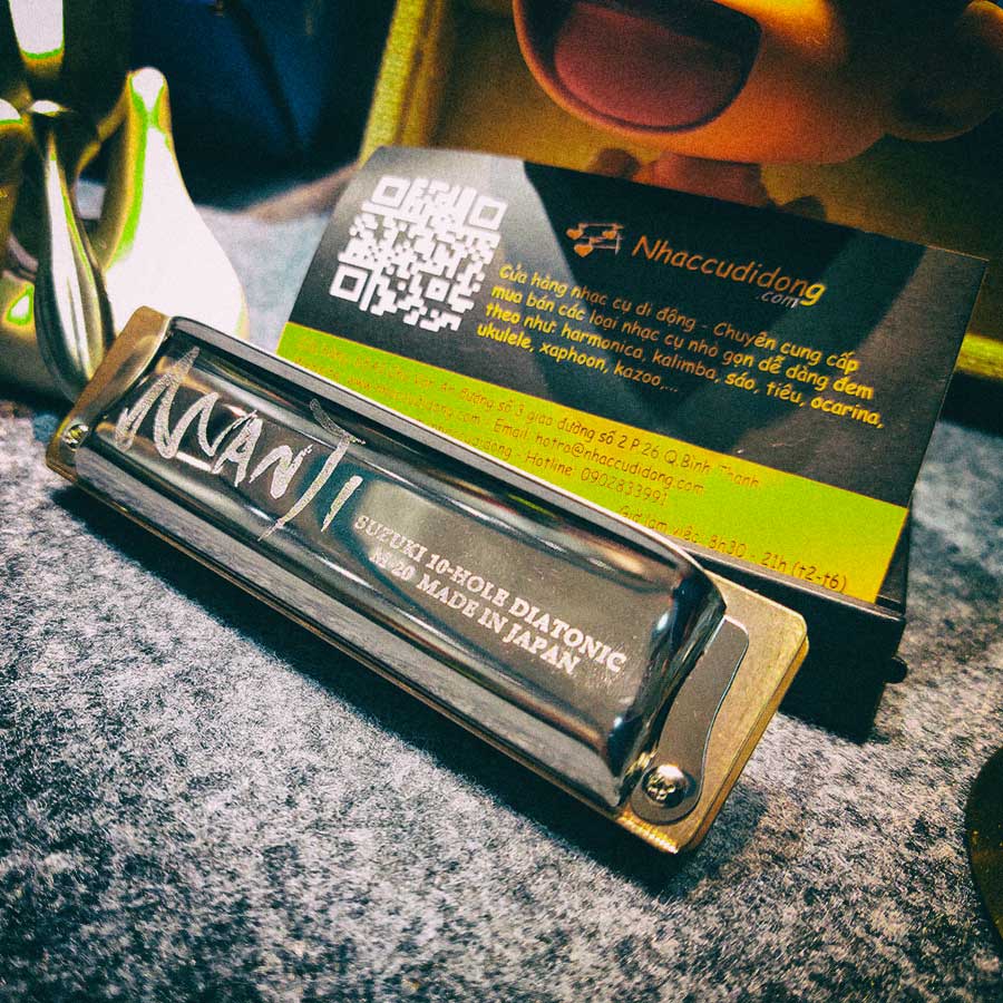 Kèn harmonica diatonic Suzuki Manji M-20 key C (Bạc)