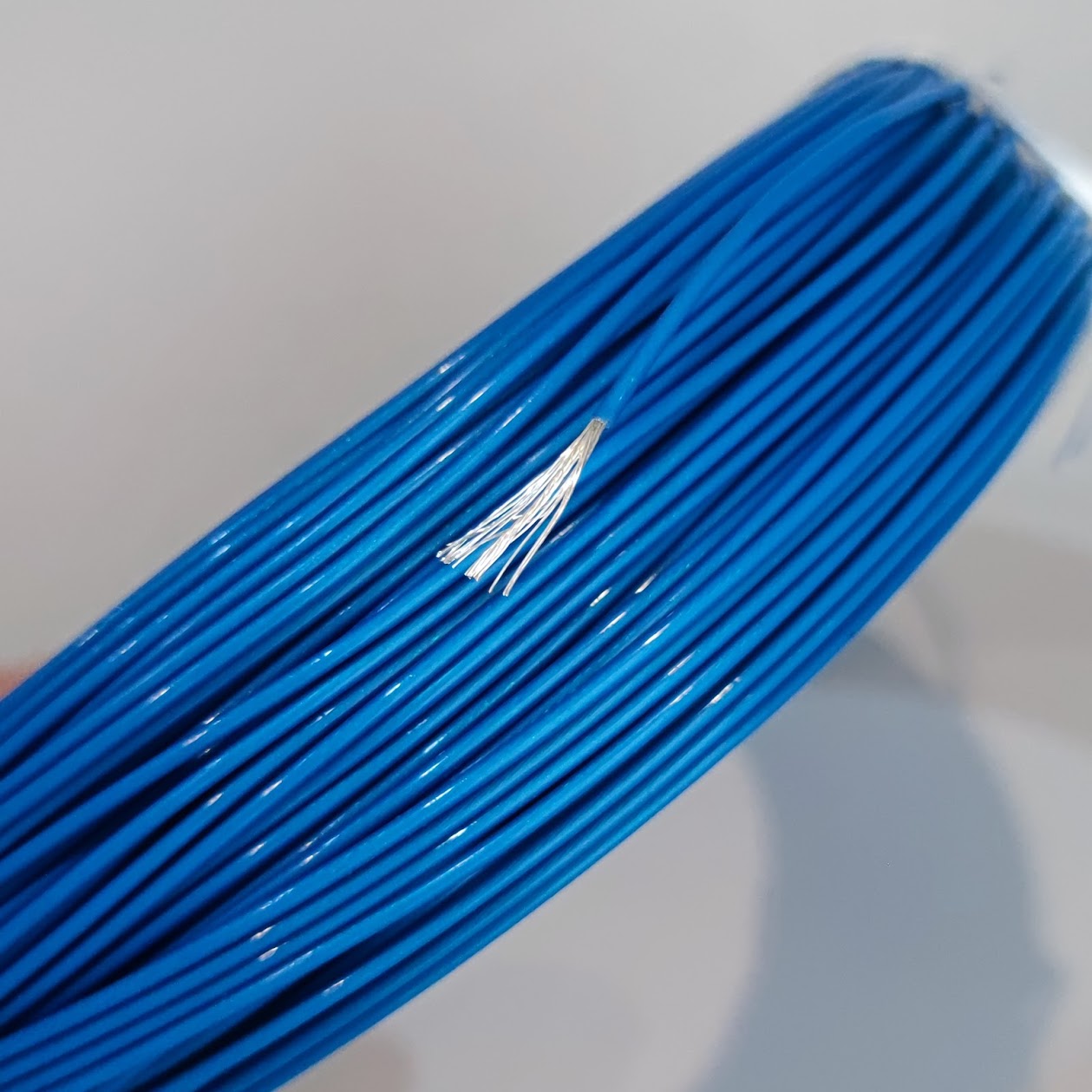 Dây điện mạ bạc vỏ teflon 22AWG - 0.5mm (Giá 1 mét)
