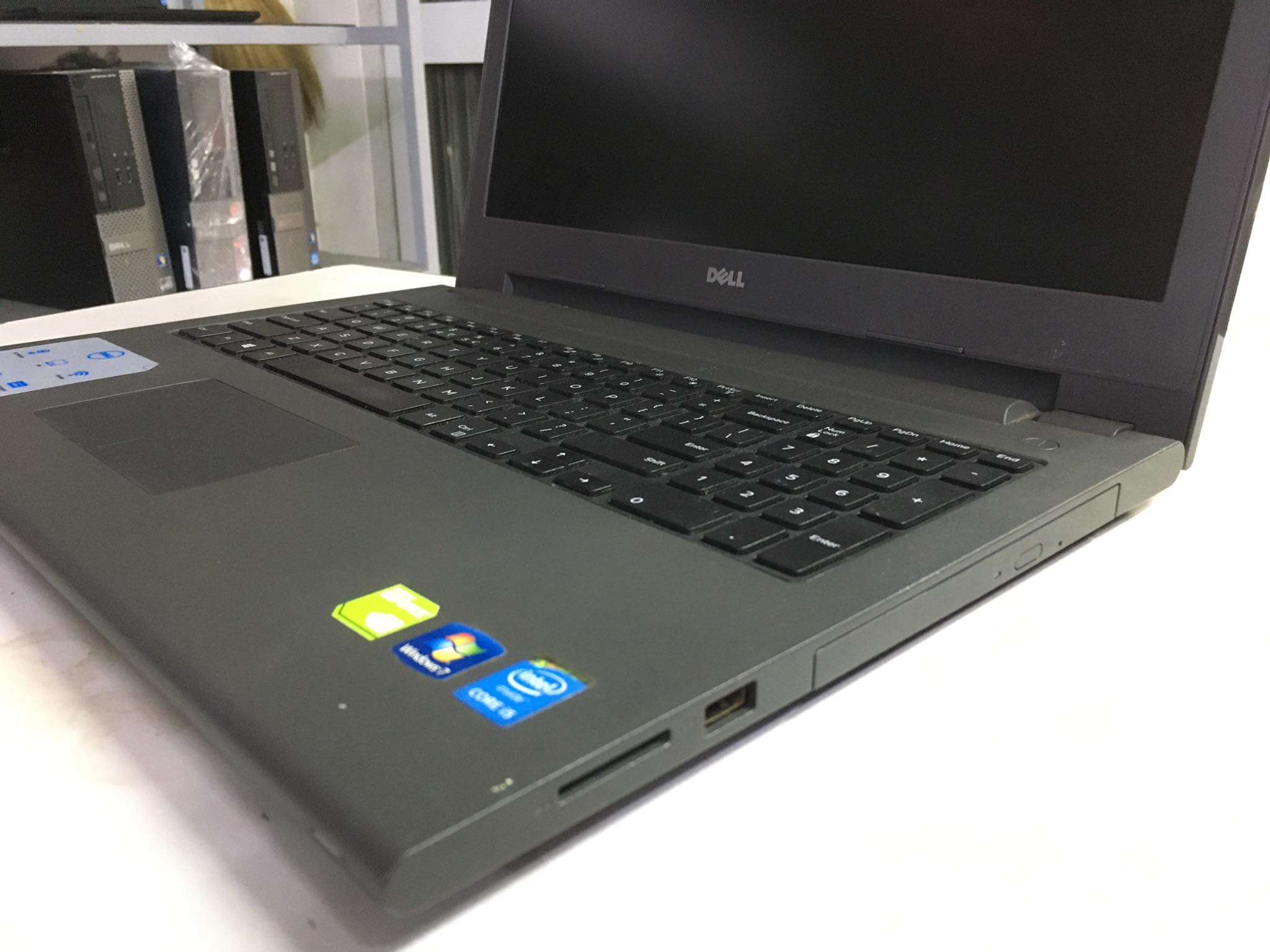 Dell Vostro 3549