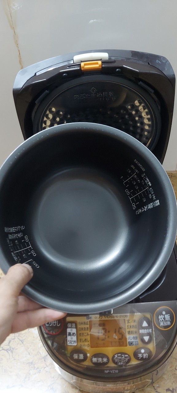Nồi cơm điện cao tần Zozirushi 1L nhật bãi