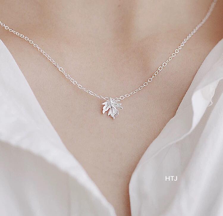 Dây chuyền nữ thời trang kèm mặt chiếc lá cá tính chất liệu bằng bạc s925 SA016