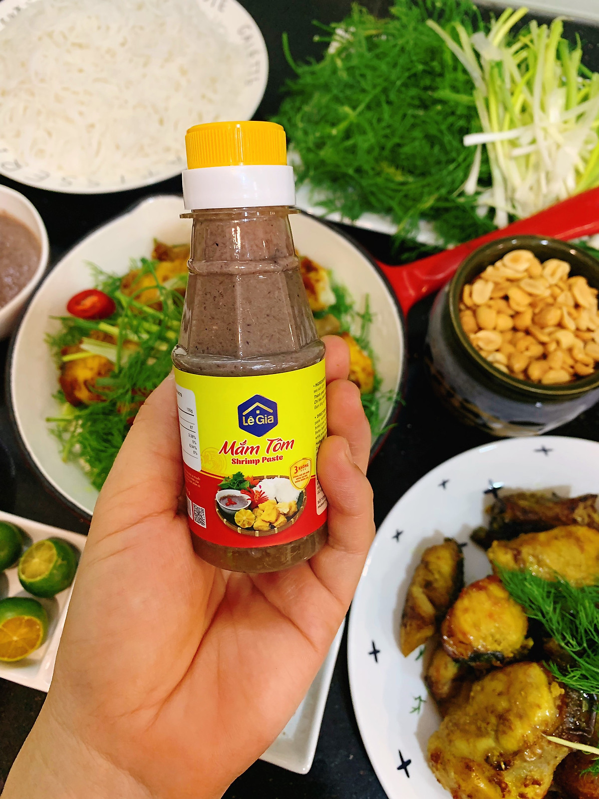 Lê Gia Mắm tôm 110g nhựa (Chai) - Leafhouse hcm