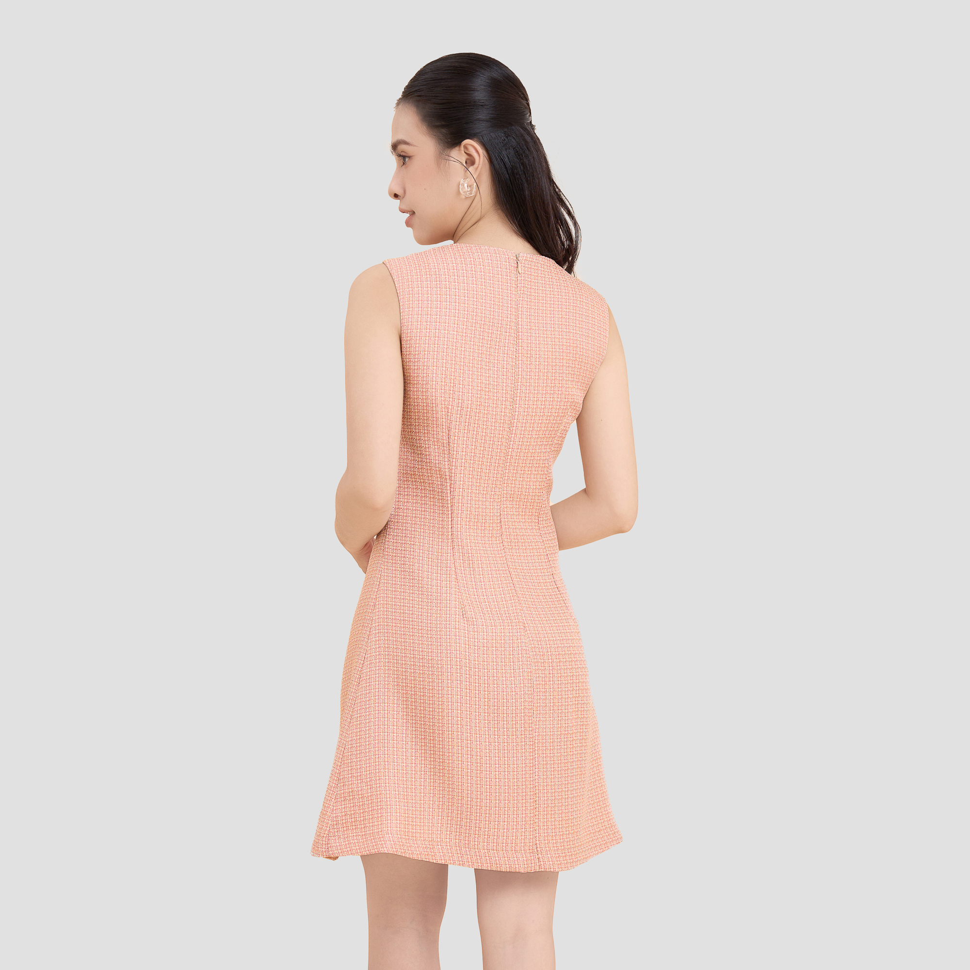 Đầm ôm bố tweed phối nơ đen Maybi