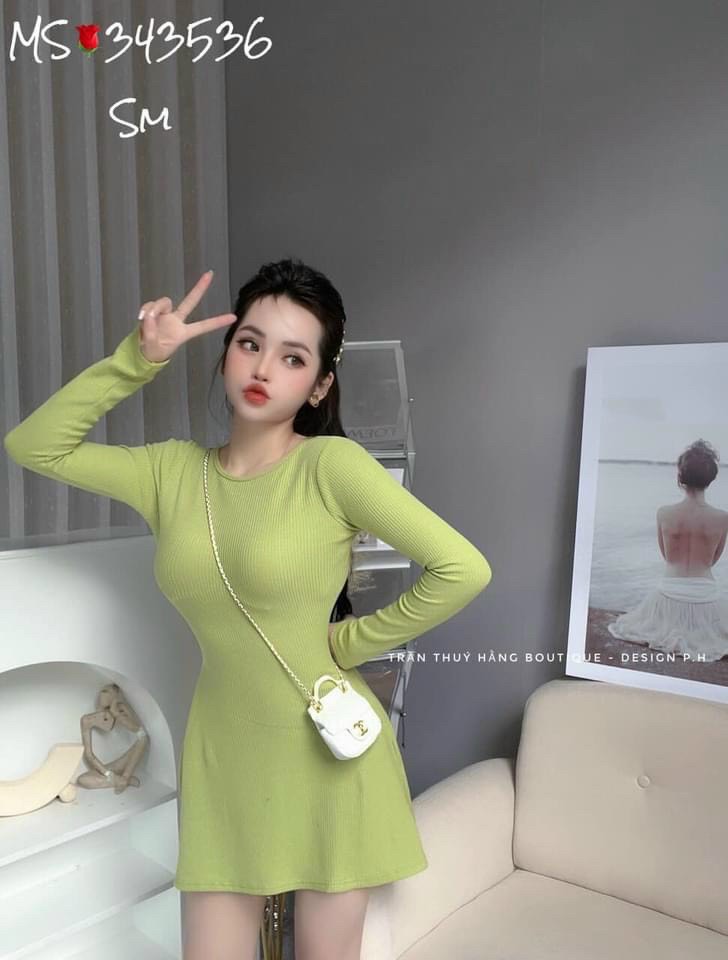 Đầm hở lưng tay dài - đầm xoè By candystyle