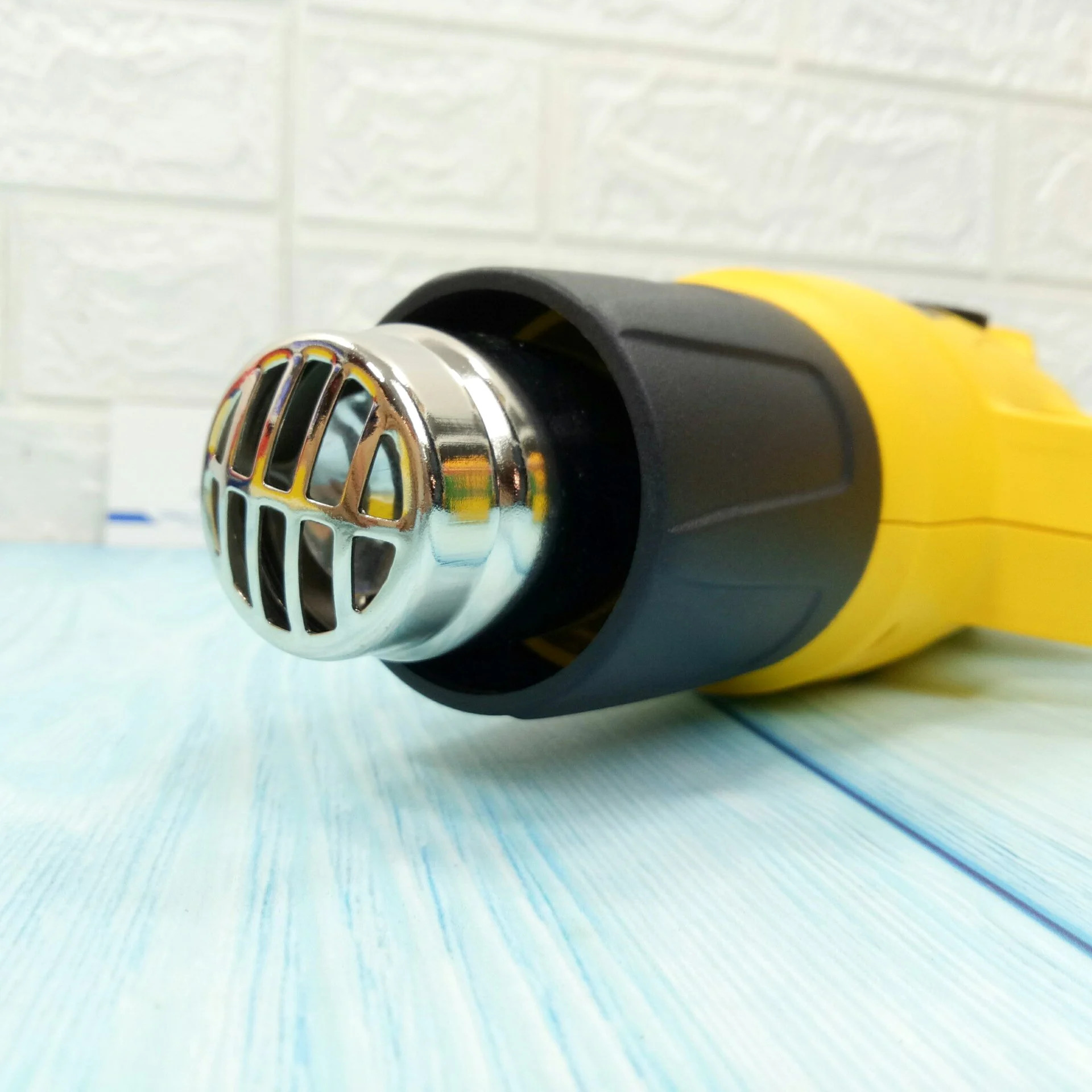 Máy khò nhiệt Stanley 2000W STEL670-B1