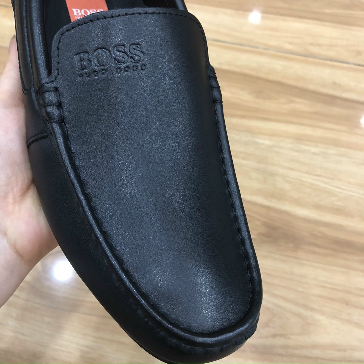 Hugo boost  về hàng  Nam size 39——-44