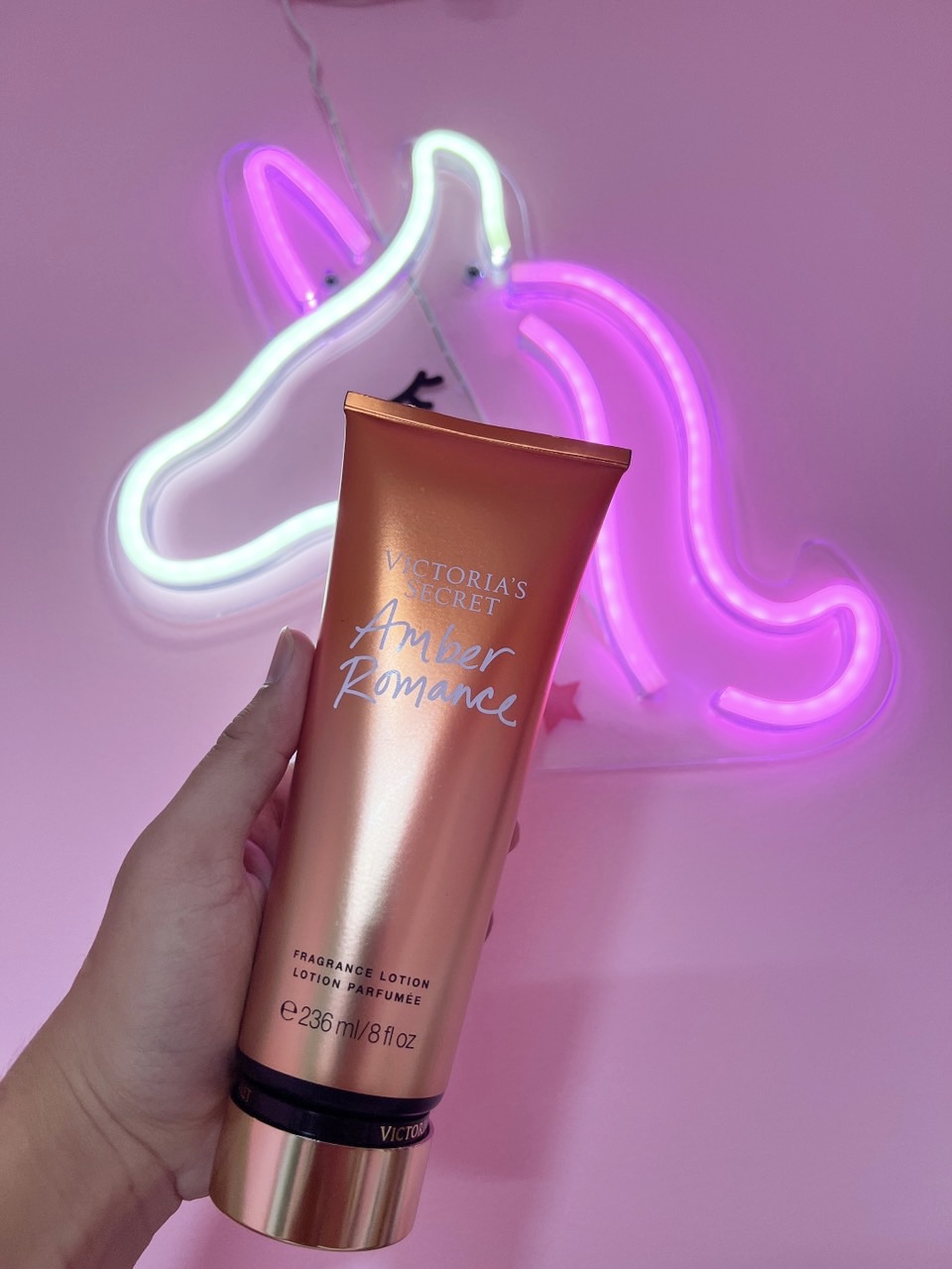 Xịt Thơm Body Mist Victoria x lotion Amber Romance