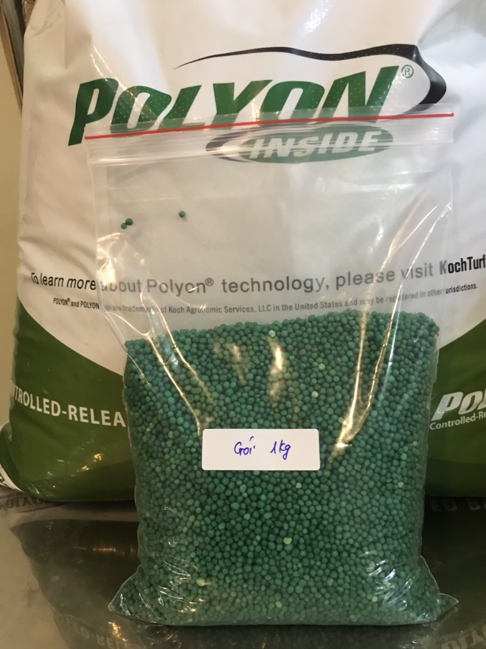 Phân xanh nhập khẩu Mỹ Polyon 16-6-12 chuyên dùng hoa Lan Hoa Kiểng