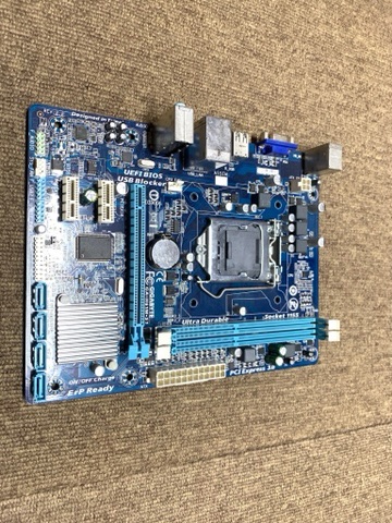 Bo mạch chủ Gigabyte H61M-DS2 rev 2.2 (Tháo dàn nét)