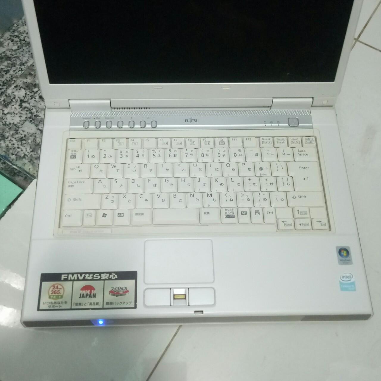 LAPTOP KHO FUJISU JAPAN
