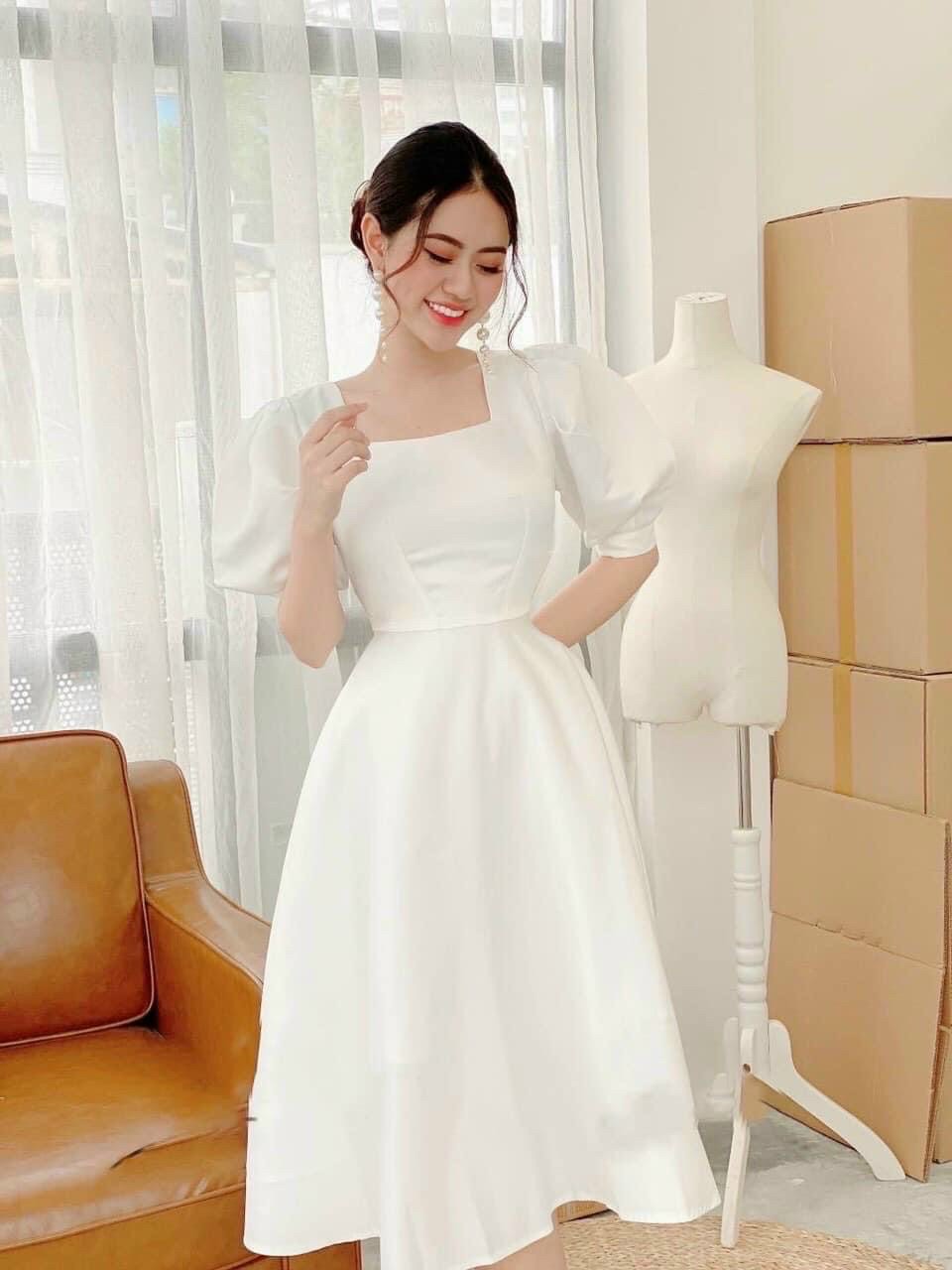 Đầm trắng cổ vuông basic form dài