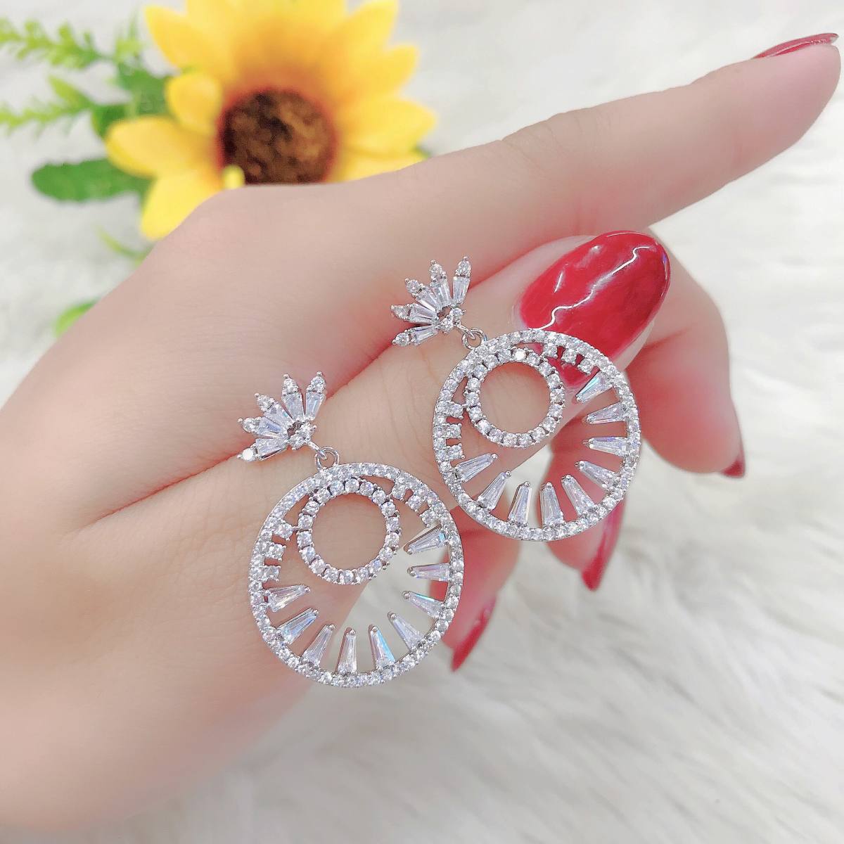 Bông tai nữ mạ Vàng đính Đá ( 01 Đôi) M5 10.12