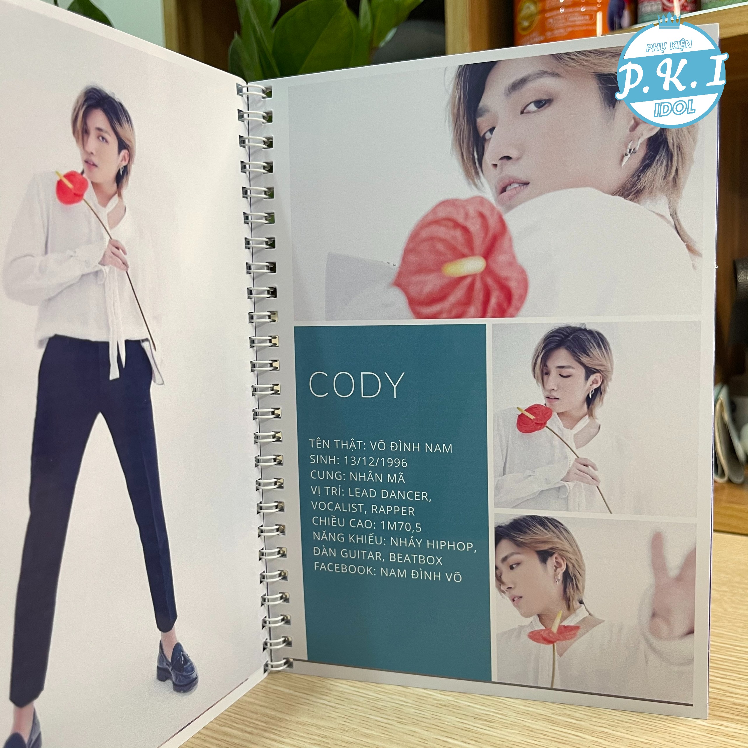 Combo Photobook Uni5 - QUÀ TẶNG V-POP