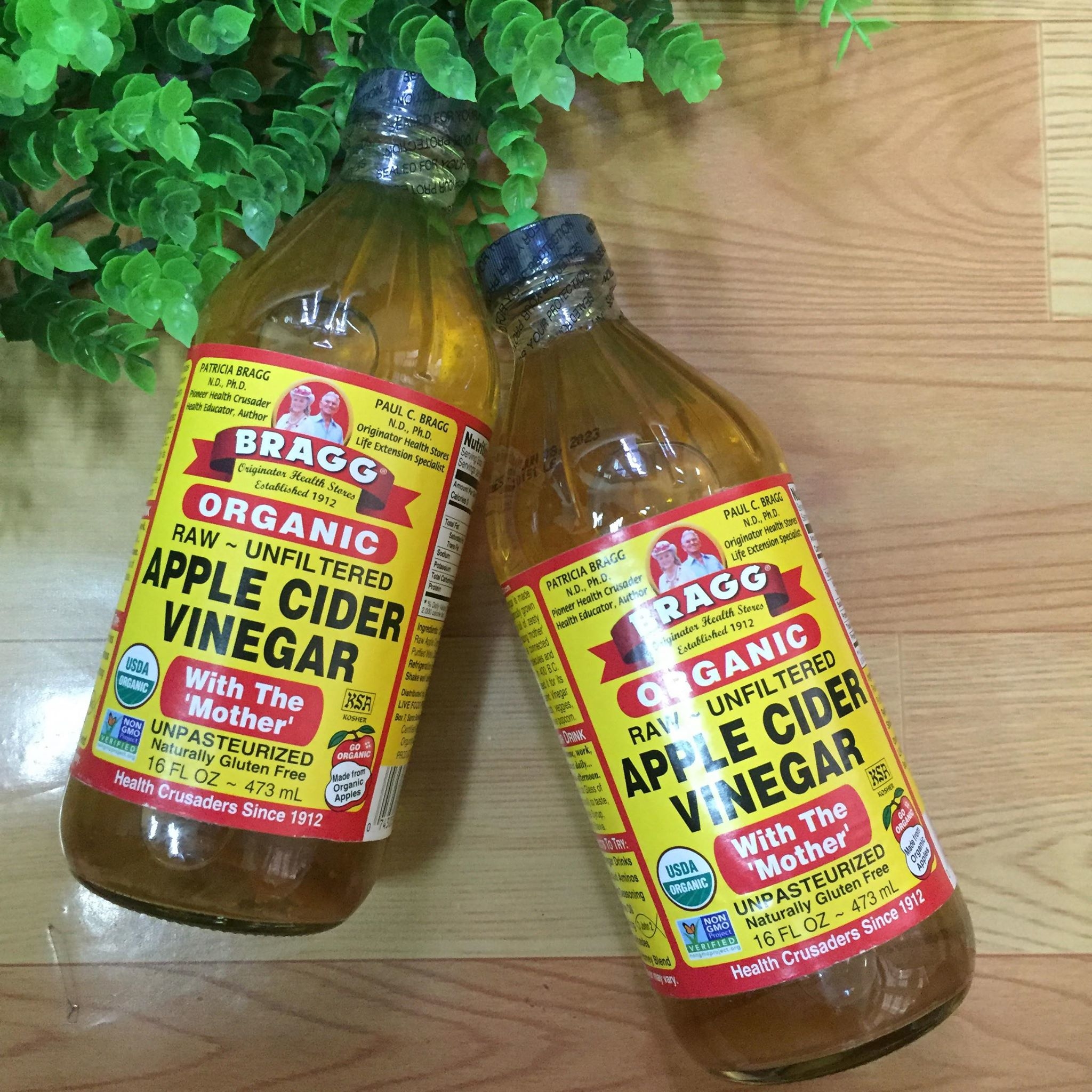 Giấm táo hữu cơ Bragg - hàng Mỹ-473ml