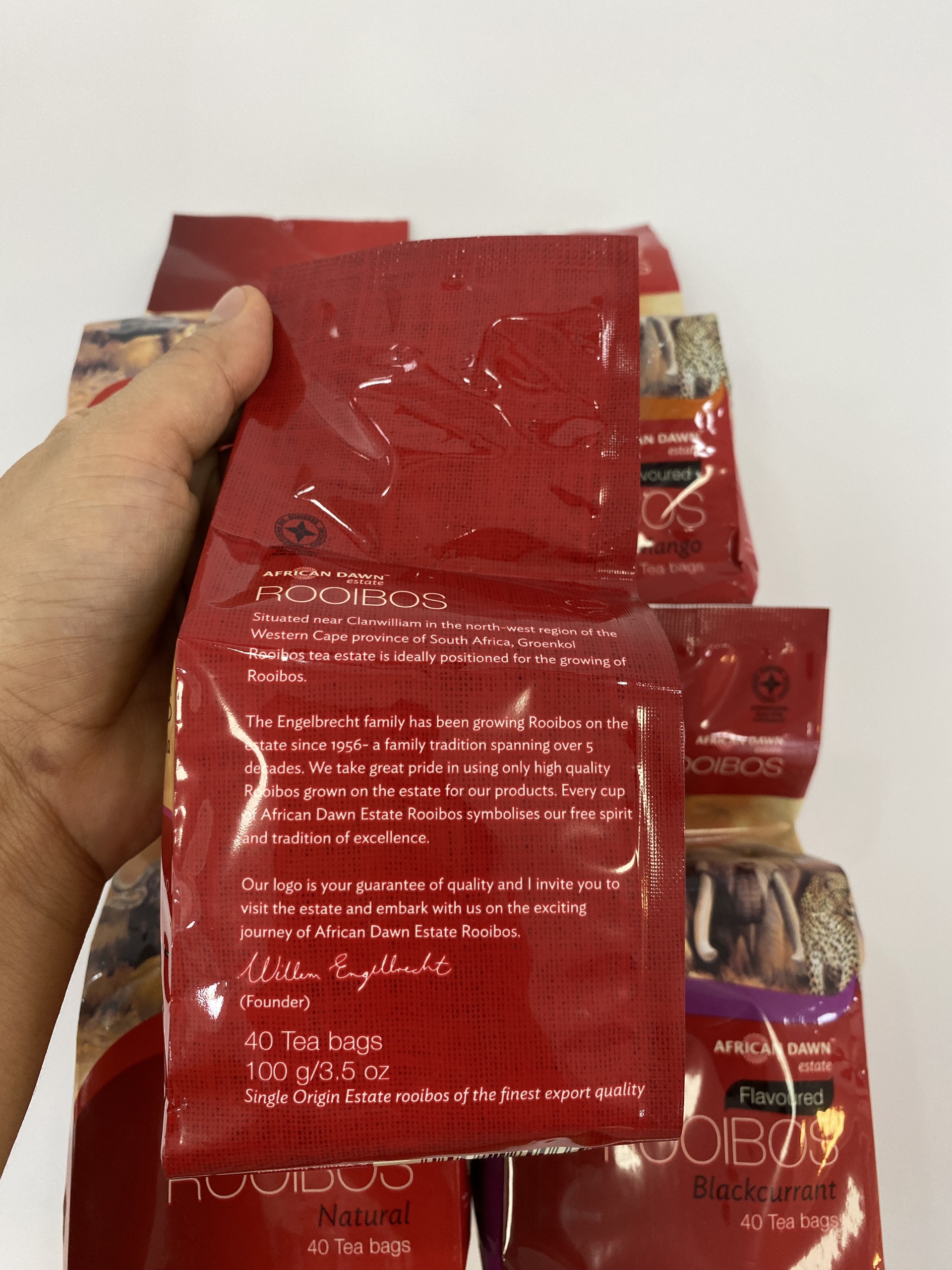 Trà thảo mộc Rooibos Nam Phi 100gr ( 40 túi lọc) - Hương dâu vani ( Rooibos tea Strawberry & Vanilla)