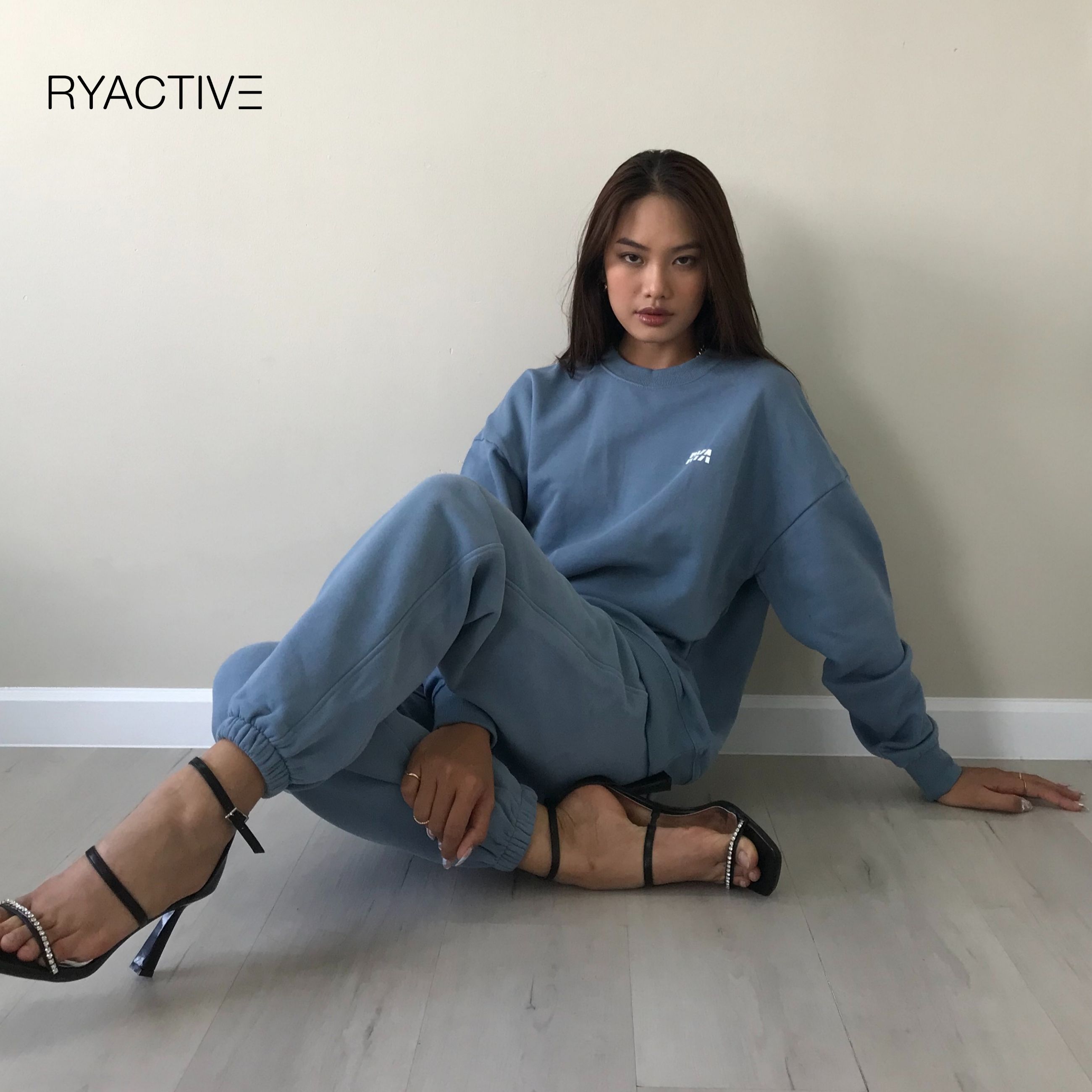 Áo sweater form rộng RYACTIVE - RYA SWEATER Blue