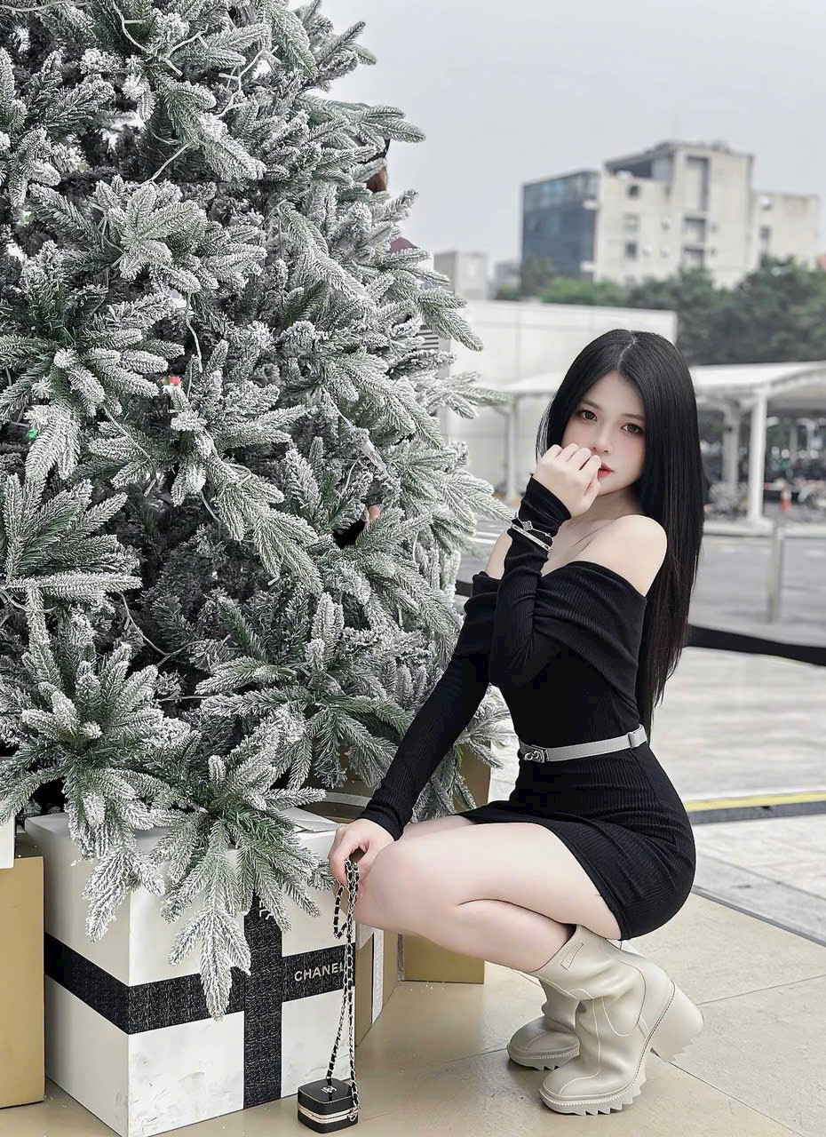Đầm trễ vai tay dài (SN159)