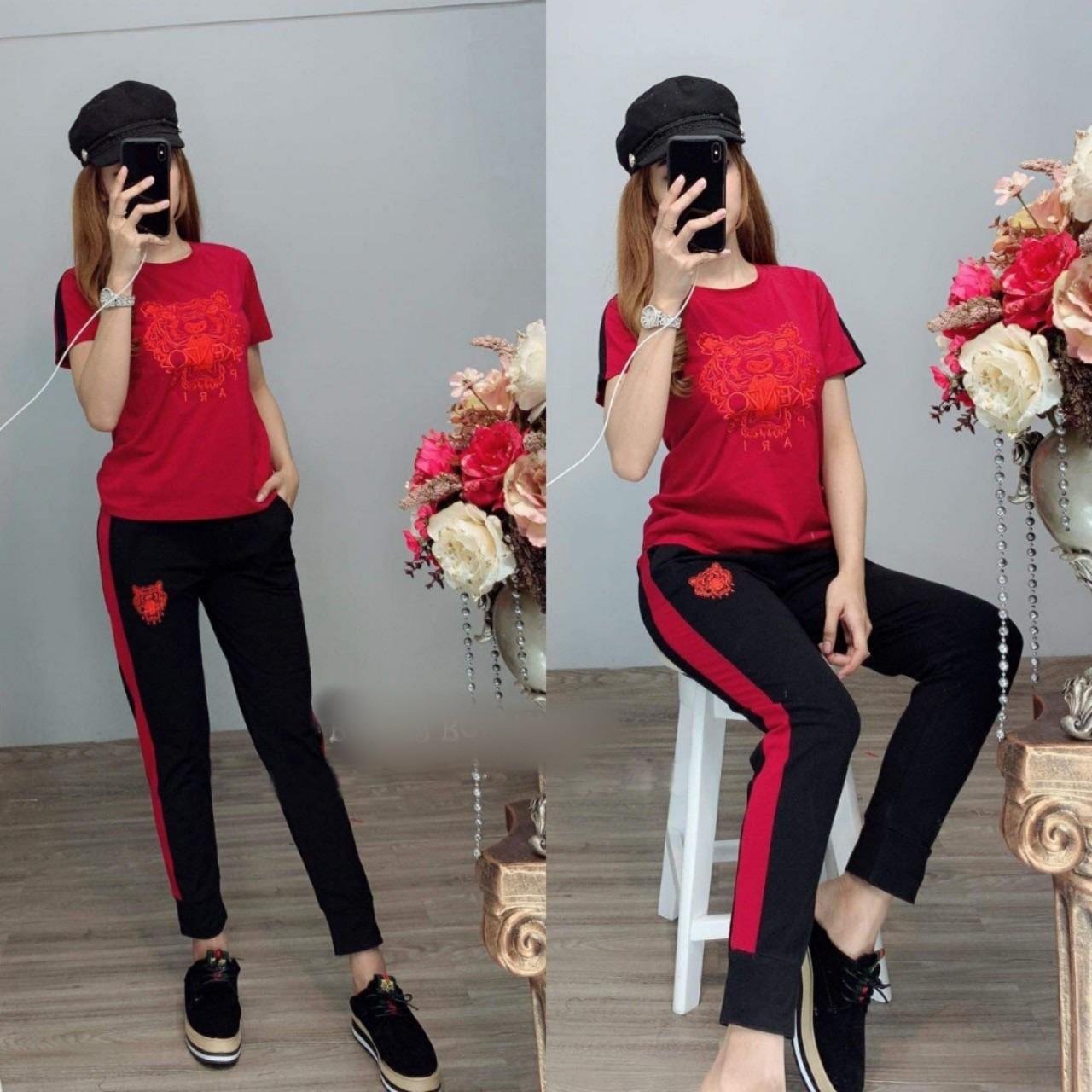 Bộ đồ thể thao nữ in hình siêu hót