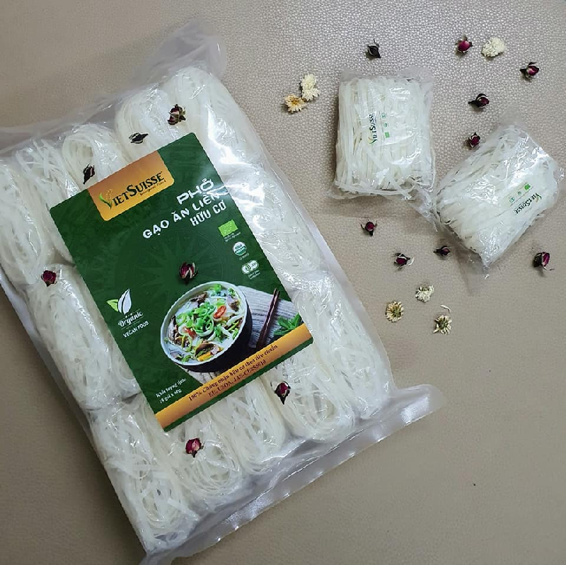 Phở gạo ăn liền hữu cơ VietSuisse 60g (15 gói/túi)