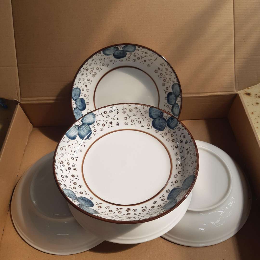 Bộ 5 Dĩa Nhật bông xanh, đỏ (có 2 size dĩa 7: 17.5cm, Dĩa 8: 20cm)