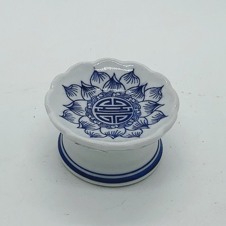 Chân nến xanh lam - đồ thờ cúng - Chợ Sứ Bát Tràng
