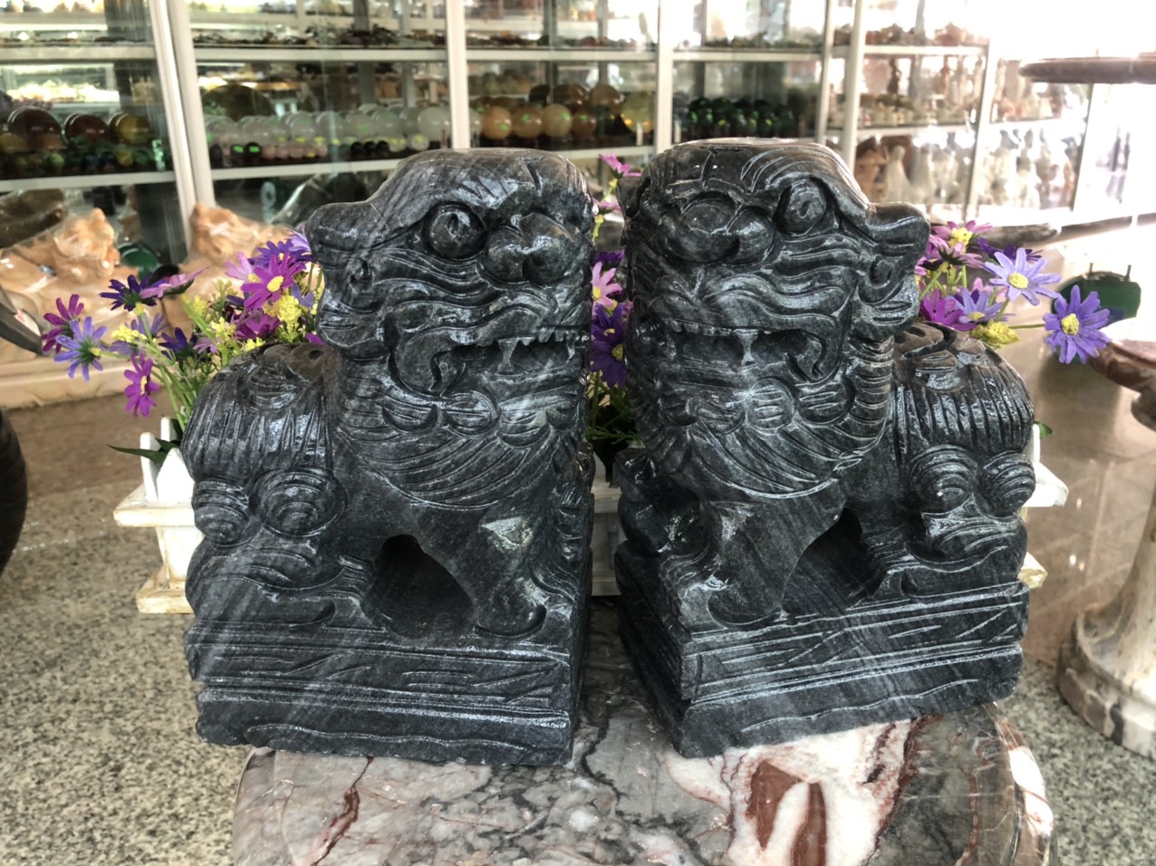 Cặp tượng Kỳ Lân phong thủy quay đầu đá cẩm thạch vân đen - Cao 25 cm