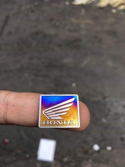 Tem Logo Honda Dán Bợ Cổ & Biển Số Xe