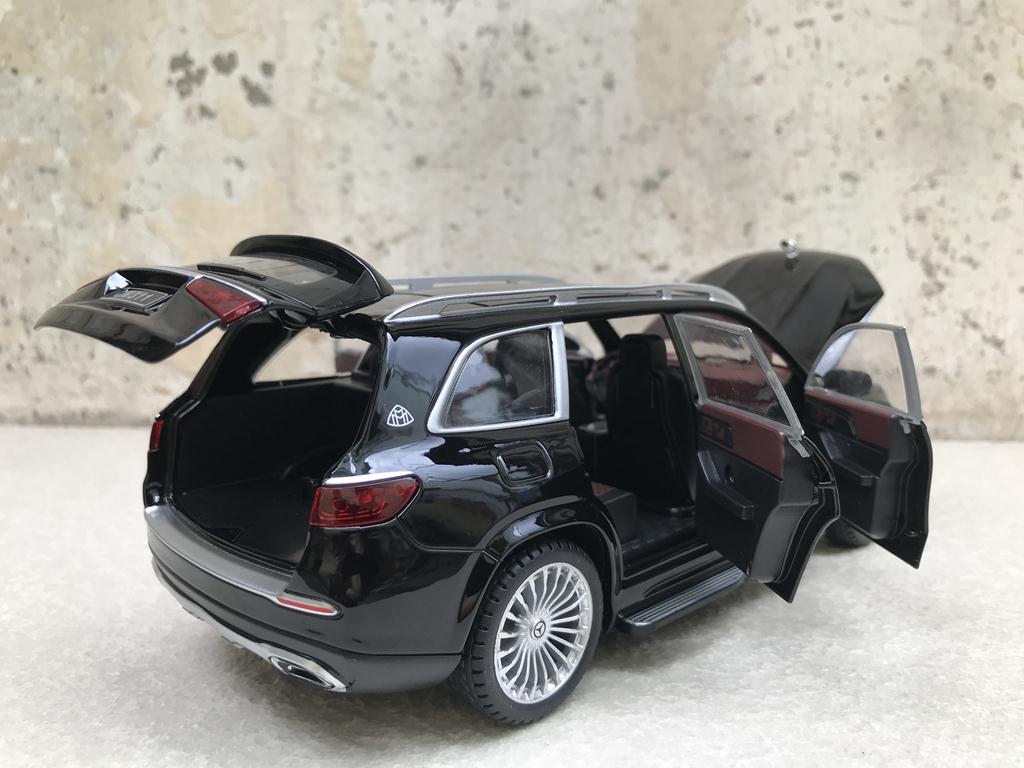 [HCM]Mô hình xe Mercedes Maybach GLS600 1:24