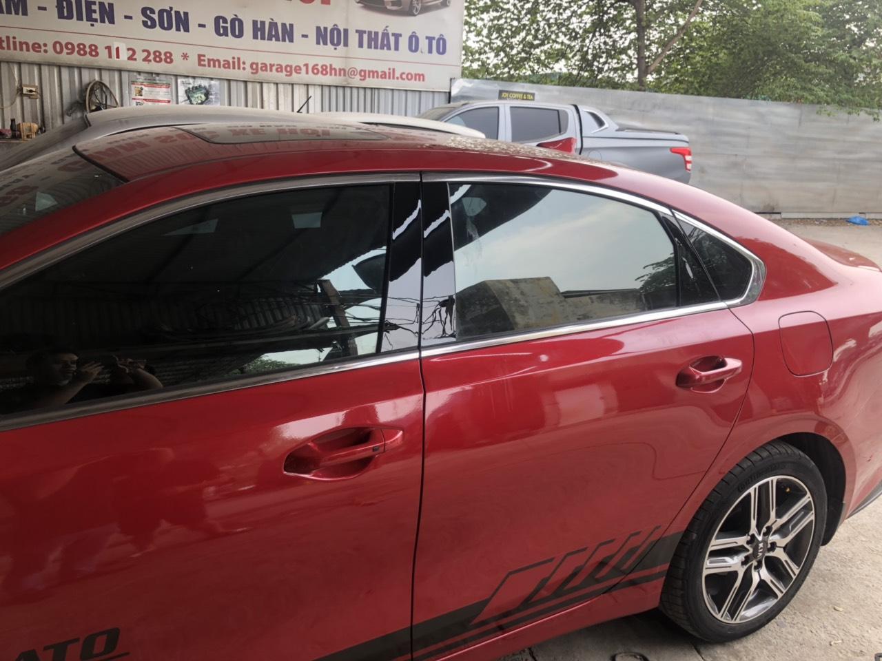 Ốp bóng trụ cửa Cerato 2019