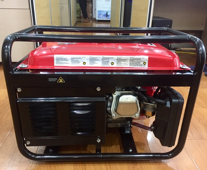 Máy Phát Điện Chạy Xăng 3Kw Hakuda TM3500E