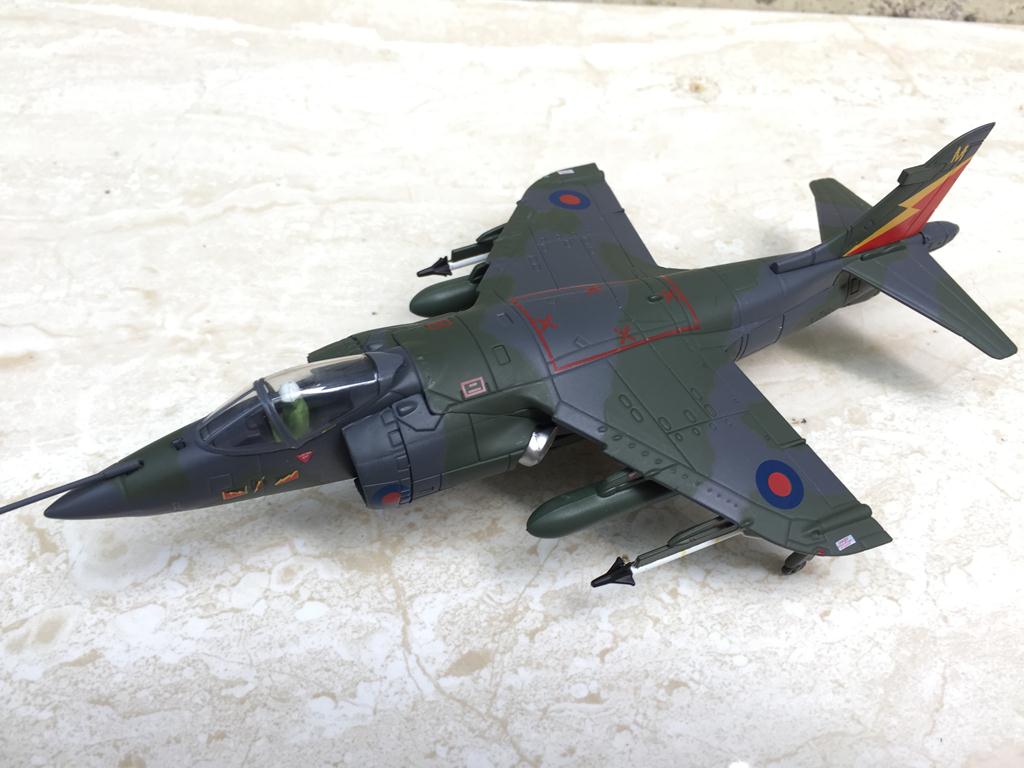 [HCM]Máy bay Tiêm kích  BAE Sea Harrier II 1/72
