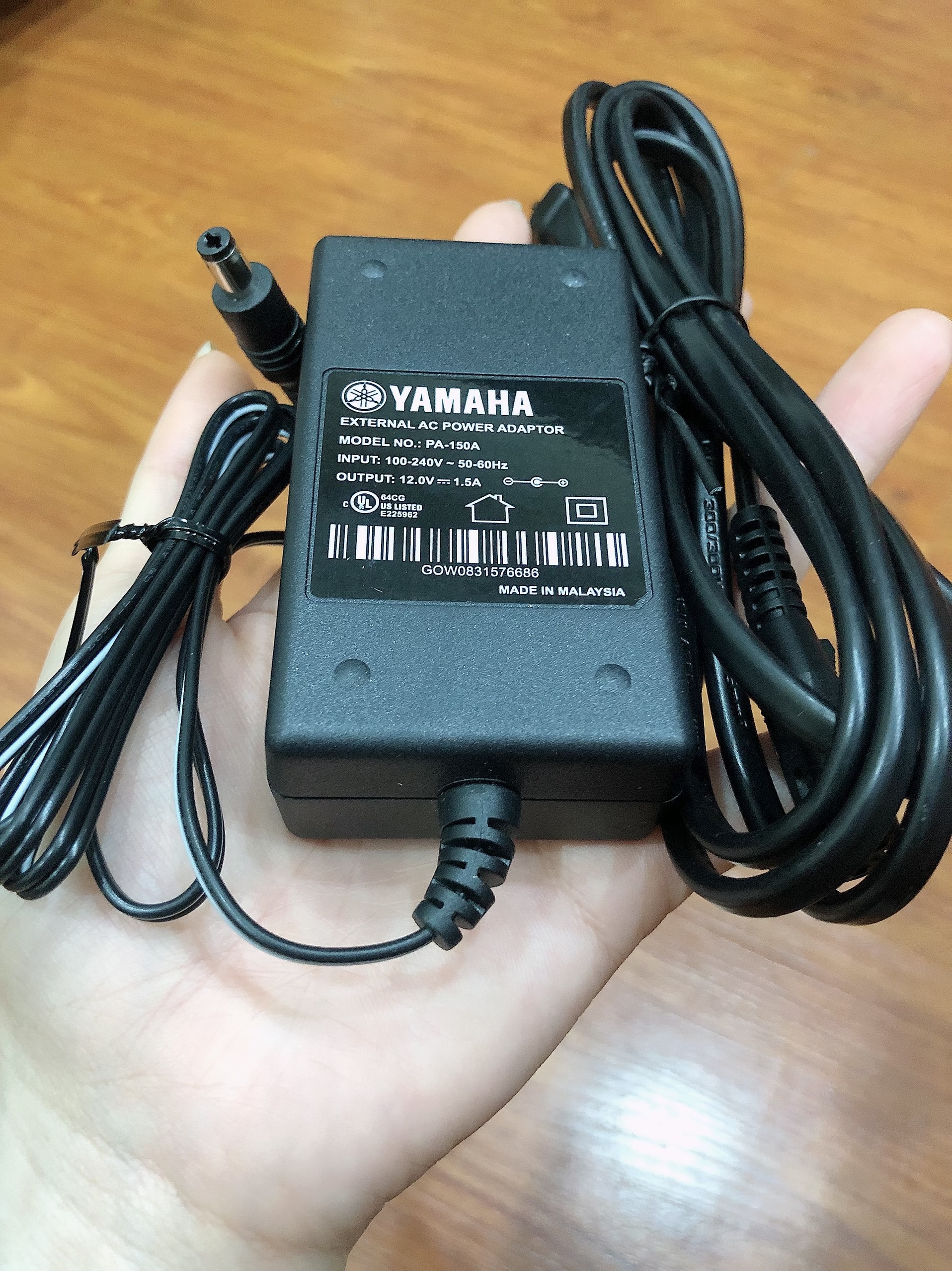 ADAPTER-NGUỒN ĐÀN ORGAN YAMAHA 12V 1.5A (PA-150 A)