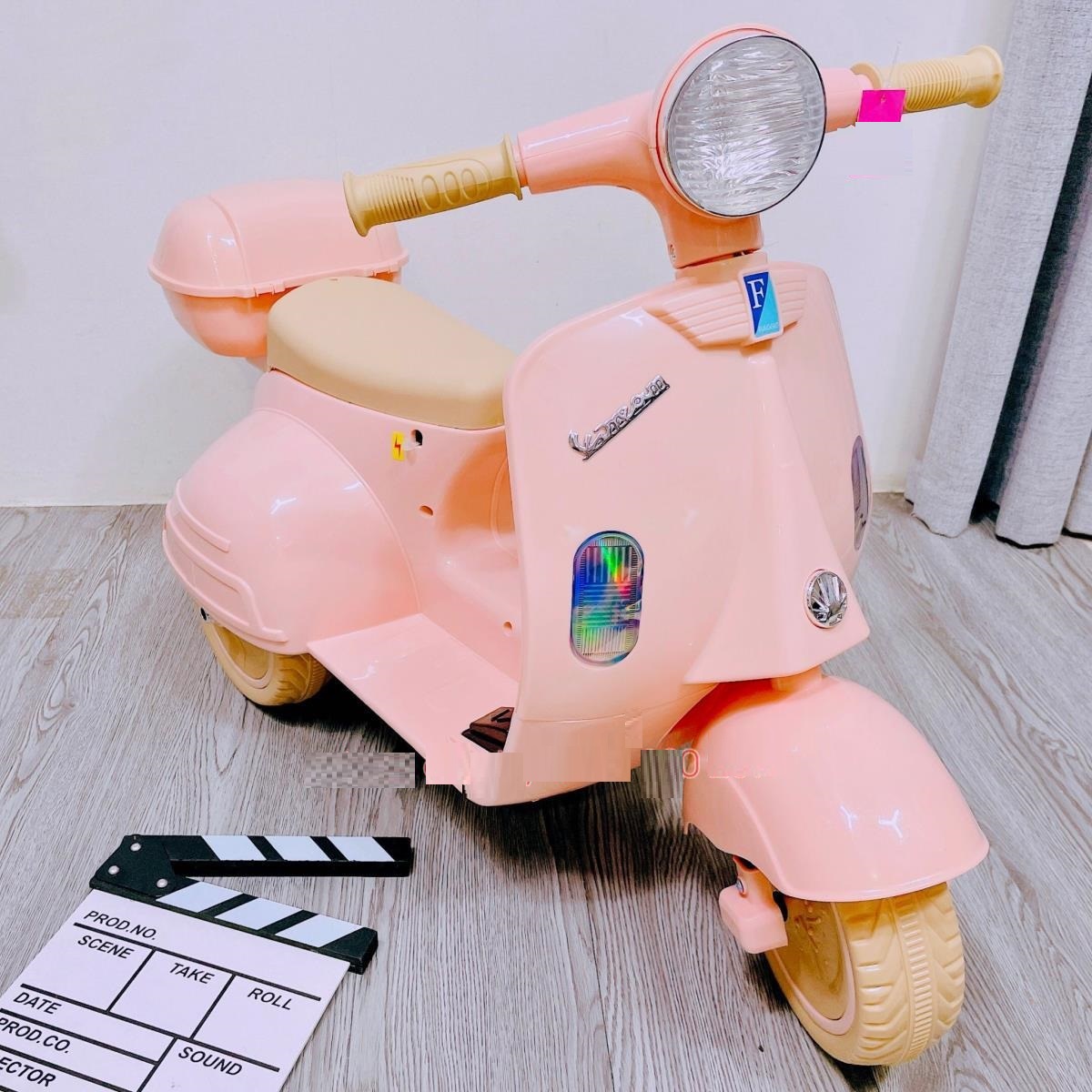 [siêu rẻ] Xe máy điện Vespa cho trẻ Q518/ 5688 - Có nhạc, đèn - xe máy điện trẻ em - xe điện trẻ em