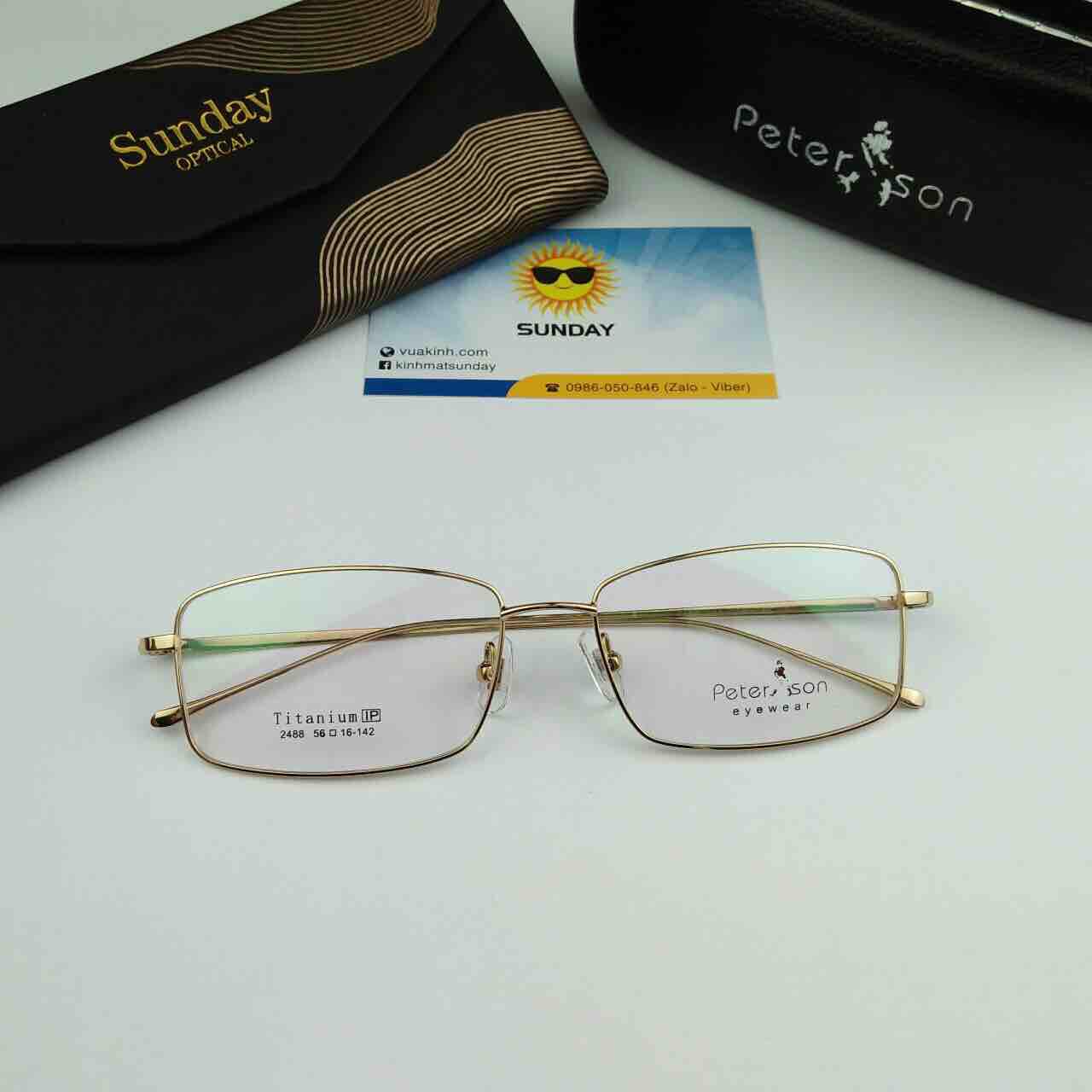 Gọng kính titanium dáng mắt vuông