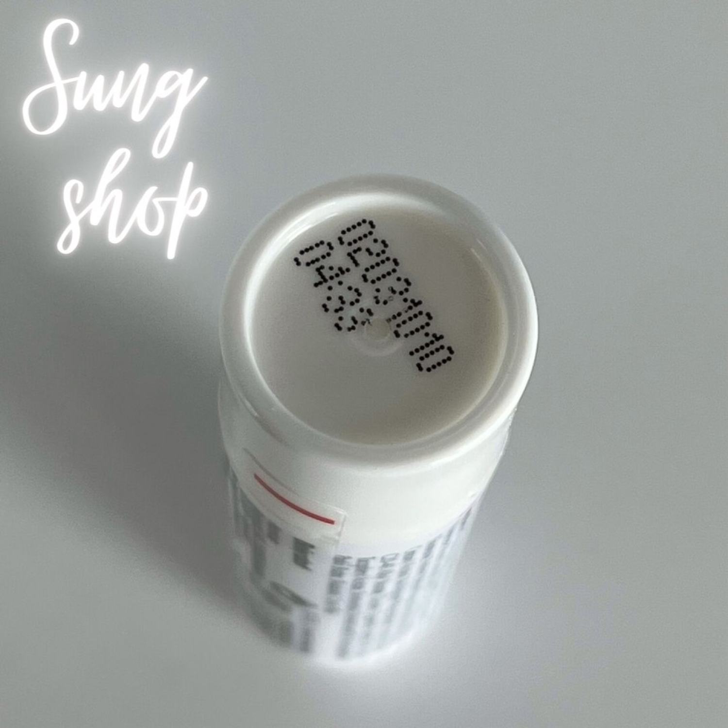 Son dưỡng môi Eucerin làm mềm môi giảm khô nứt hiệu quả