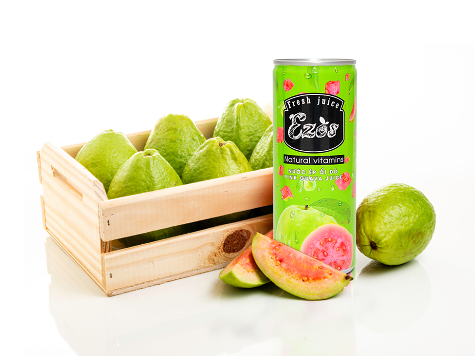 Nước Ép Ổi Đỏ Ezos Lốc 6 Lon x 240ml
