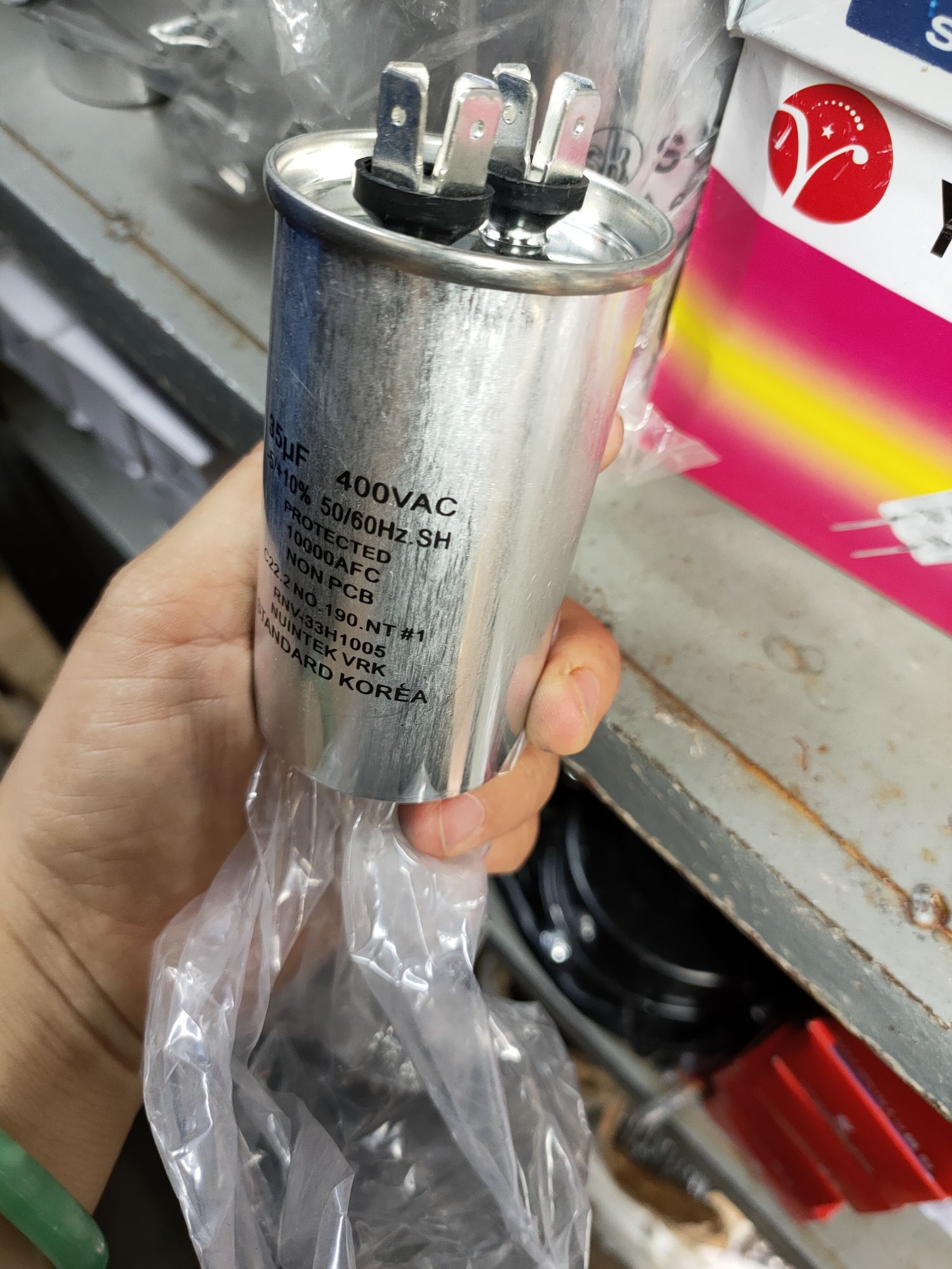 Tụ nhôm điều hòa 35uf 400v