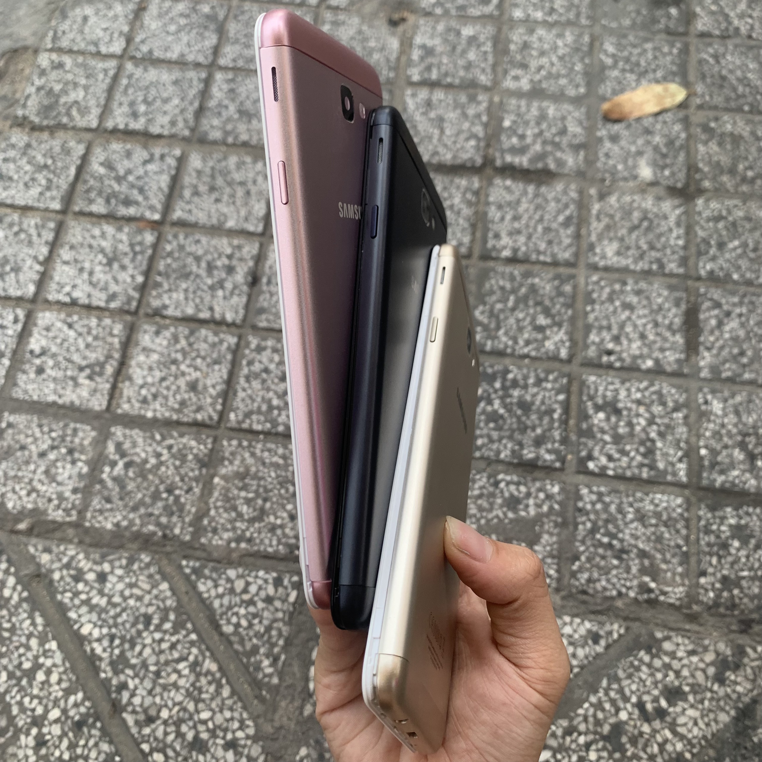 VỎ SƯỜN SAMSUNG GALAXY J7 PRIME FULL BỘ ZIN NEW
