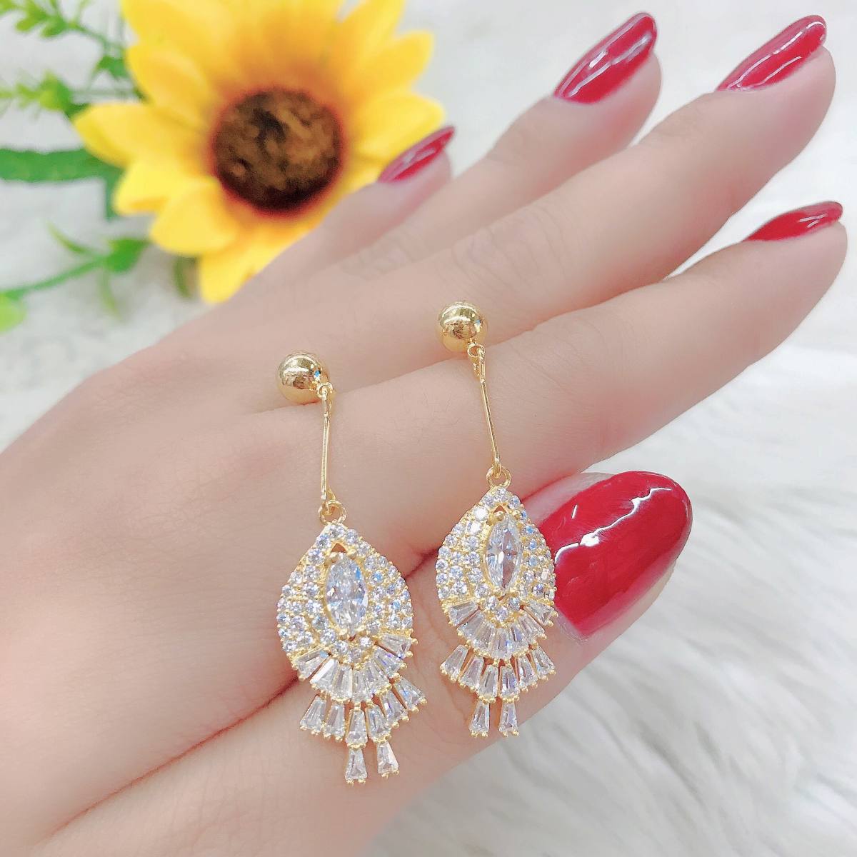 Bông tai nữ mạ vàng đính đá m2 10.12