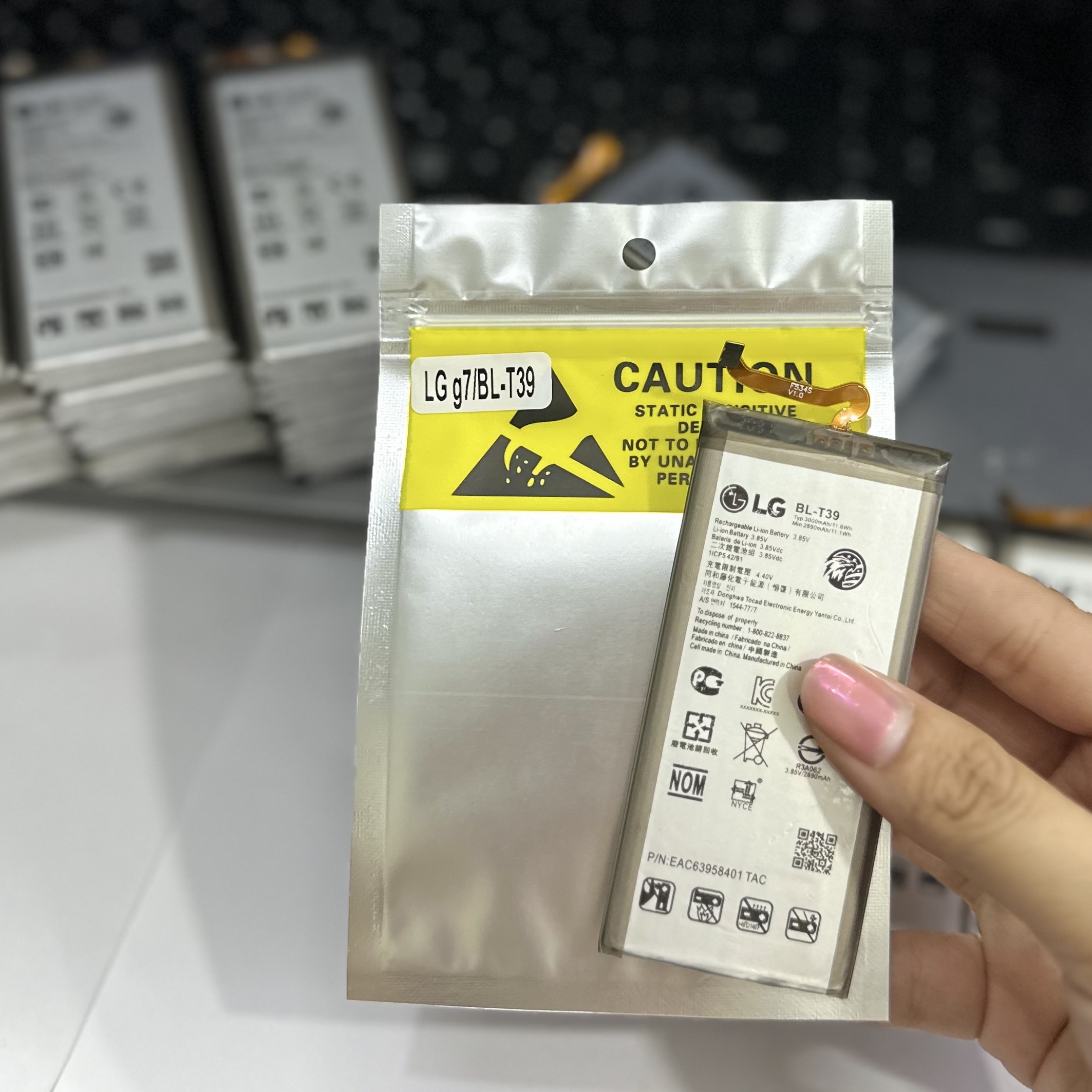 Pin LG G7 (BL-T39) - 3000mAh Zin Đại Bàng Dung Lượng Chuẩn