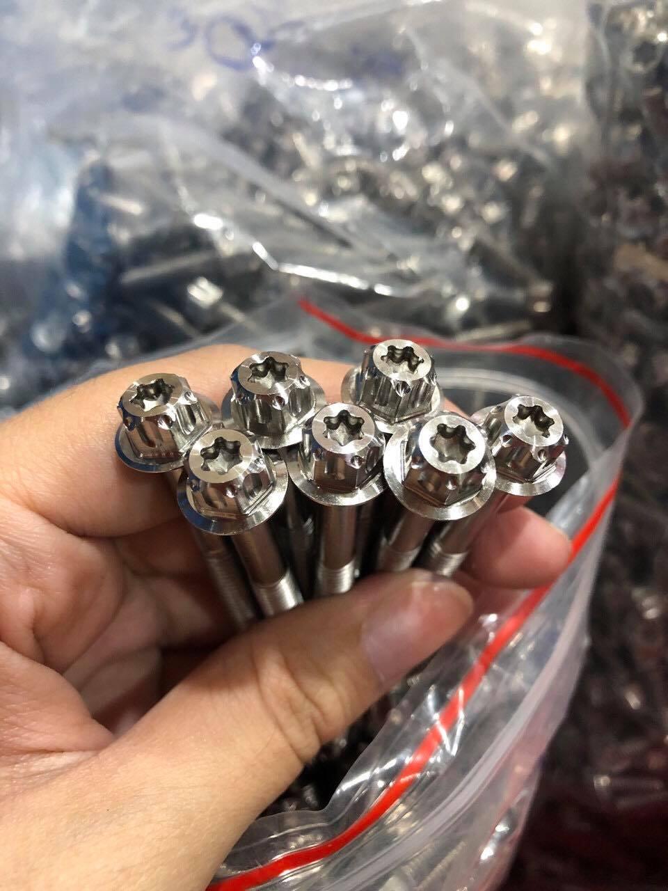 [HCM][COMBO 5 ỐC SALAYA] BỘ 5 ỐC SALAYA TRANG TRÍ XE MÁY SÁNG LOÁNG KHÔNG CÒN GÌ ĐỀ BÀN (6LY x 1.5)