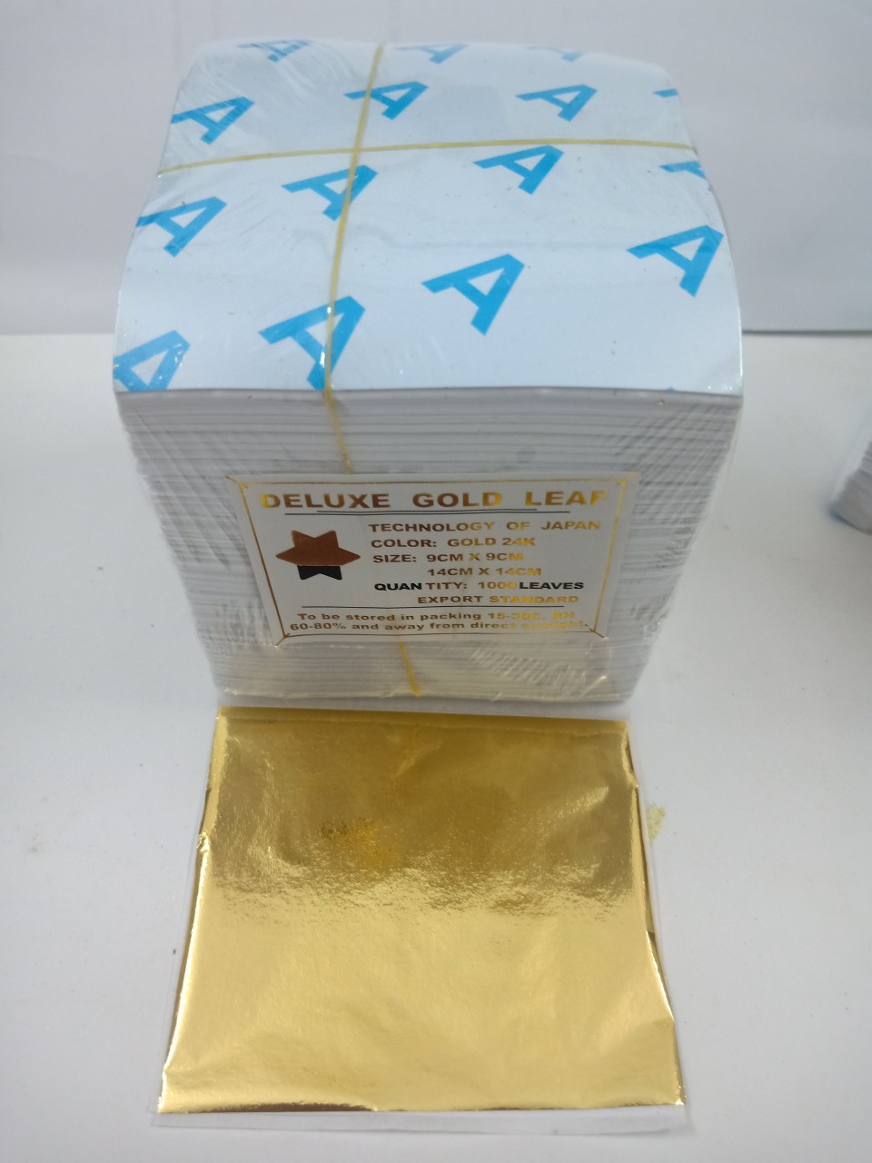 Lá vàng nhật 9*9cm