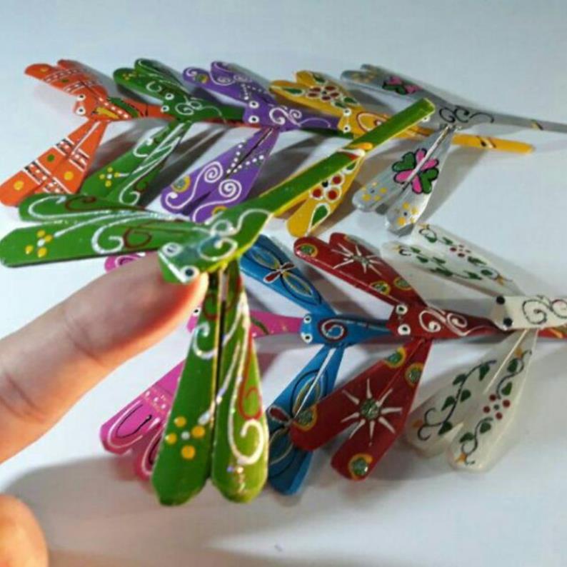 Chuồn chuồn tre vẽ trang trí