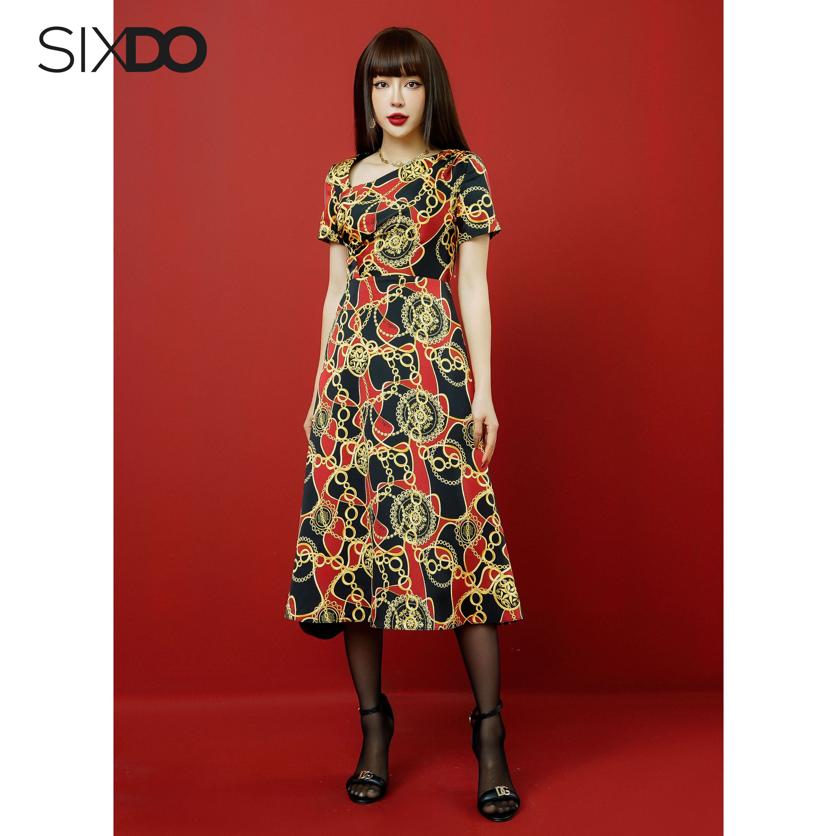 Đầm lụa họa tiết baroque cổ lệch SIXDO (Black Baroque Midi Silk Dress)