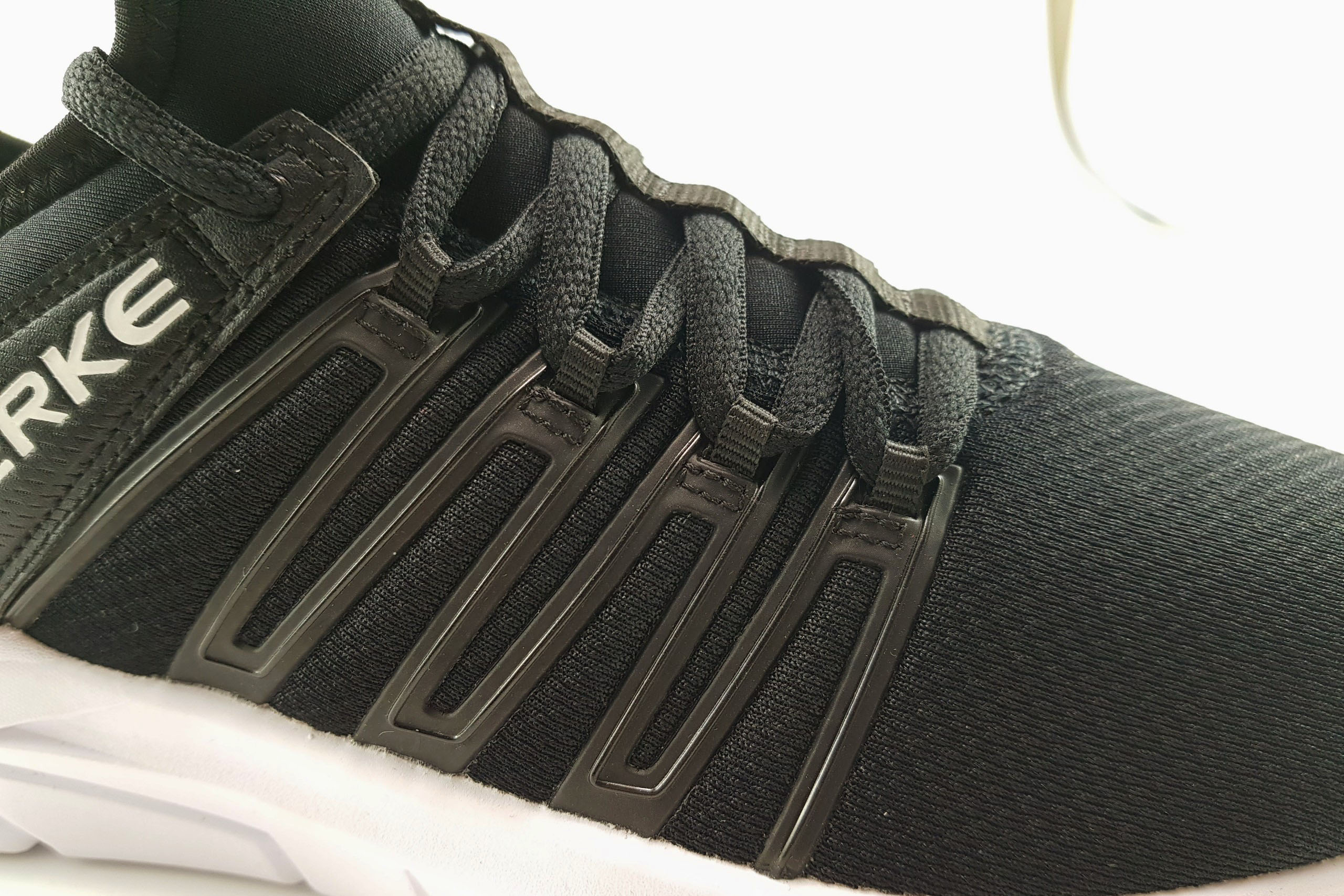 Giày thể thao Sneaker Erke Style 01 Black White
