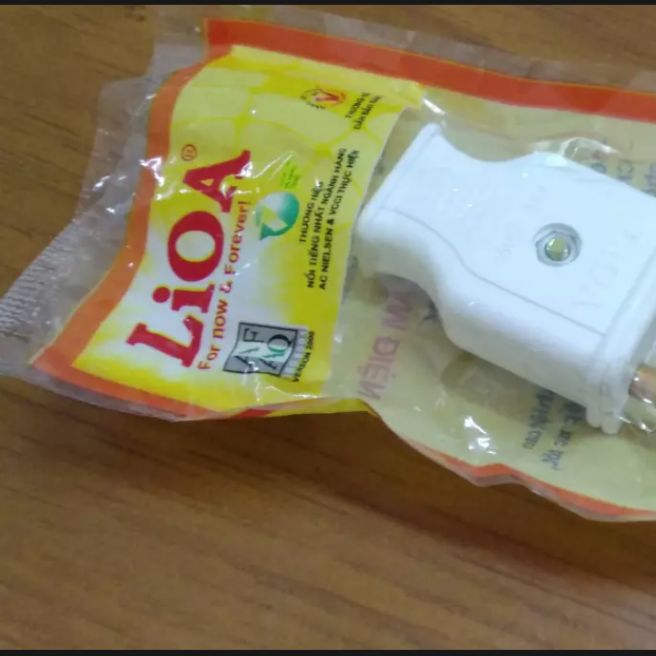 02 Phích Cắm Điện Lioa Chân Cắm Nhỏ Ø4