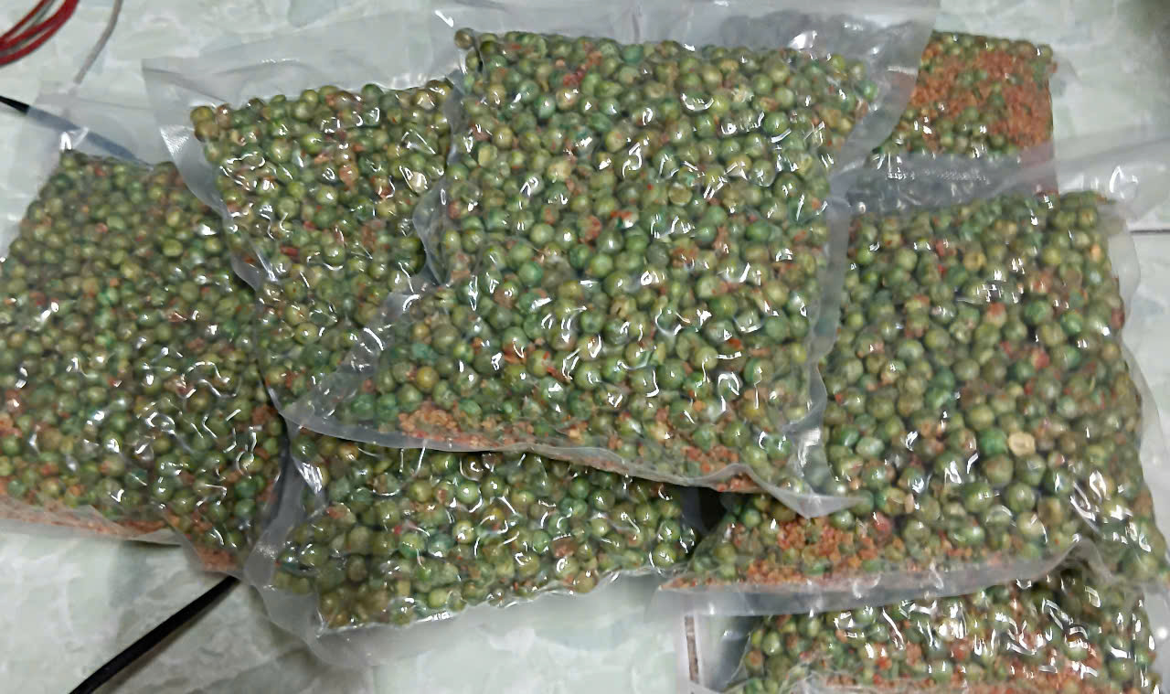 Đậu Hà Lan tỏi ớt i 500G Hút Chân Không - Món Ăn Vặt Thơm Nặm Bùi Giòn Rụm